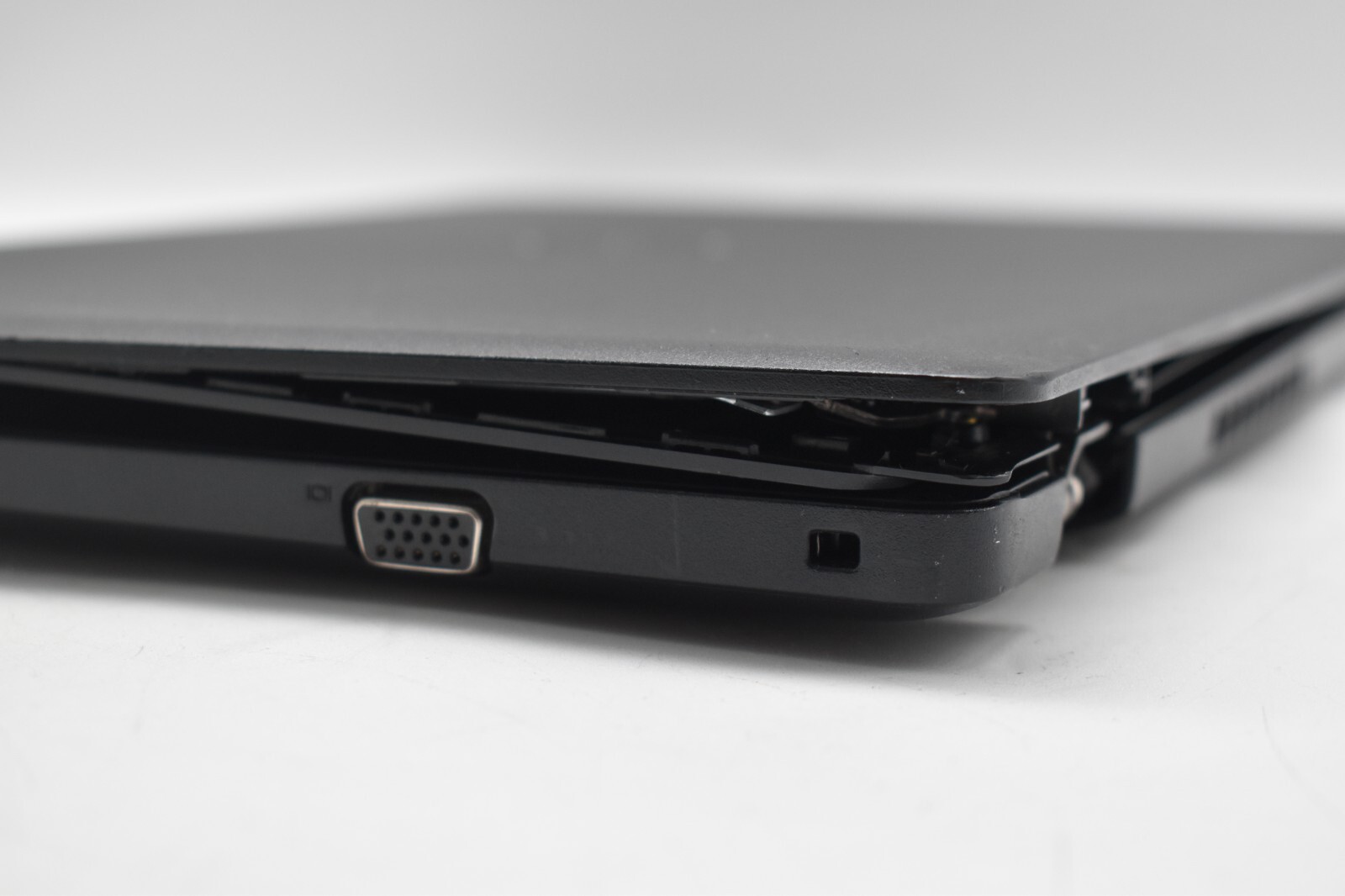 14″ Dell LATITUDE 3490 Laptop i5-8250U @ 1.60GHz 8GB RAM 256GB SSD WIN10 *READ