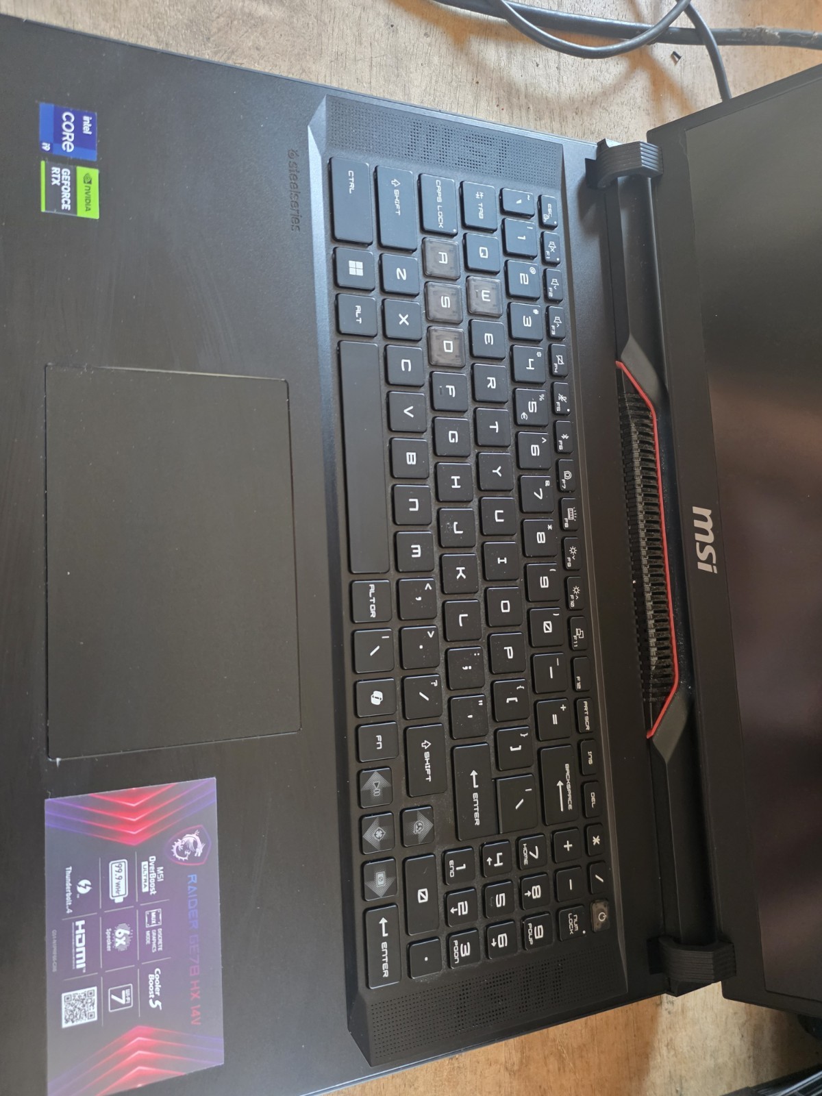 MSI Raider GE78 HX 14VGG-252US 17.3″ (1TB SSD, Intel Core i9-14900HX Rtx4070 Pos