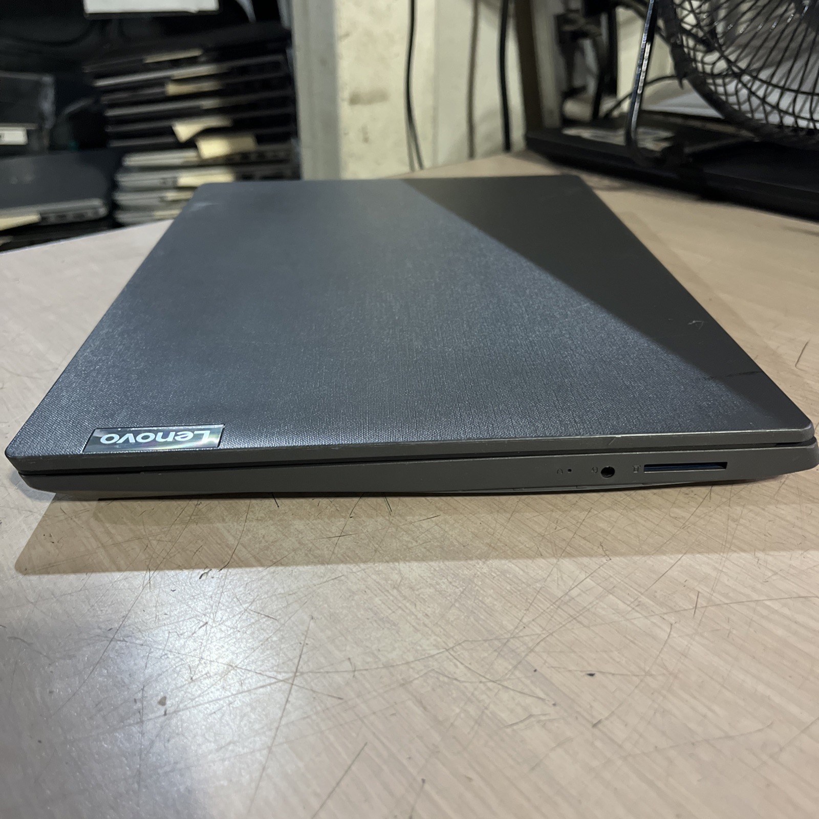 LENOVO V14-IIL INTEL CORE I3-1005G1 1.20GHZ 8GB RAM NO HD .