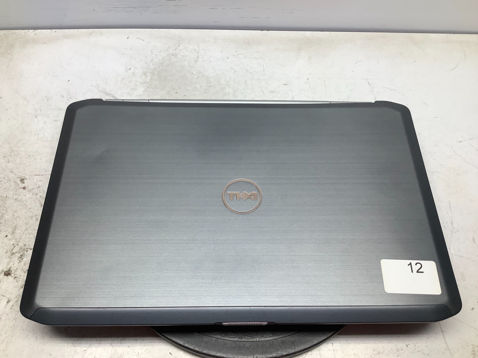 Dell Latitude E5520 Intel i3-2330M 2.2GHz 4 GB NO HDD/Battery