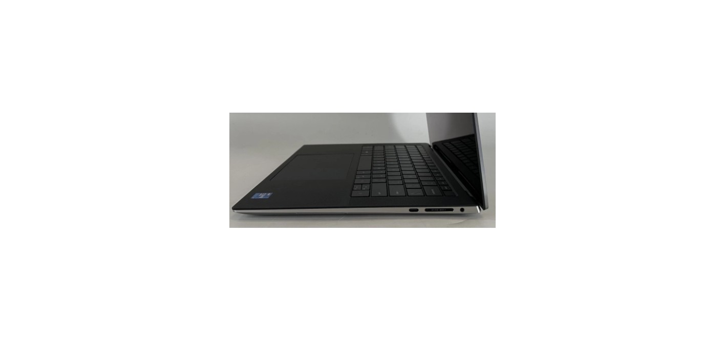Dell Precision 5560 i7-11800H 2.3GHz 32GB 512GB NVMe 15.6″ No OS: Fair