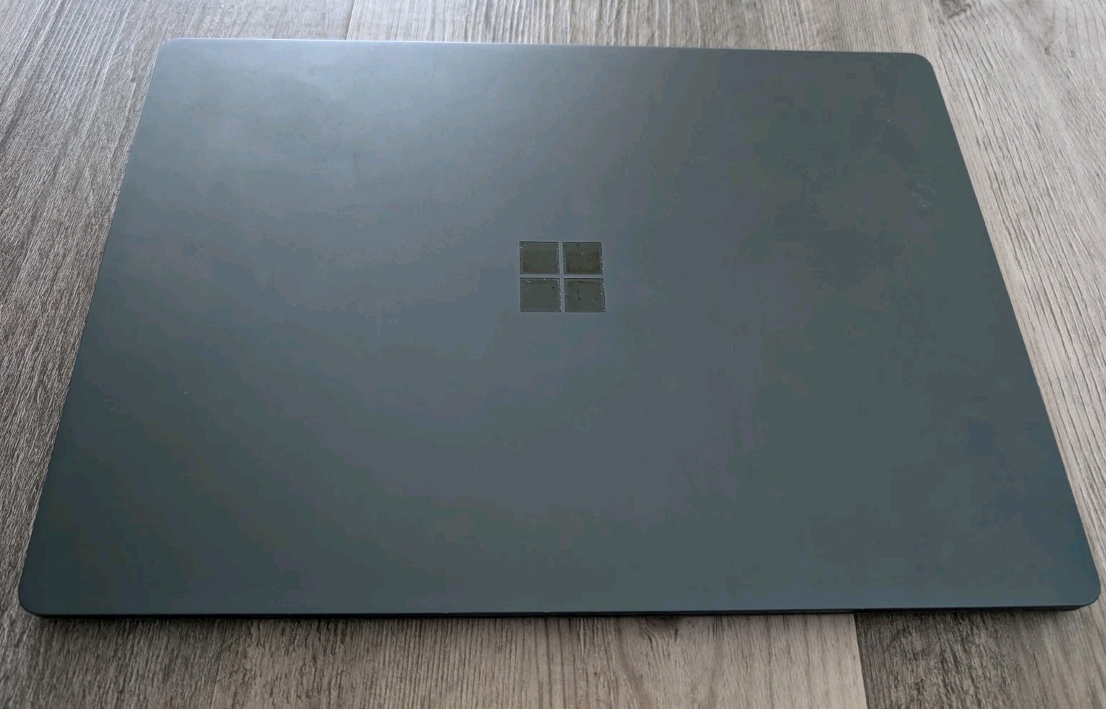Microsoft Surface Laptop 2 13.5″ 8th Gen i7 8650U 16GB RAM 512GB SSD Win 10
