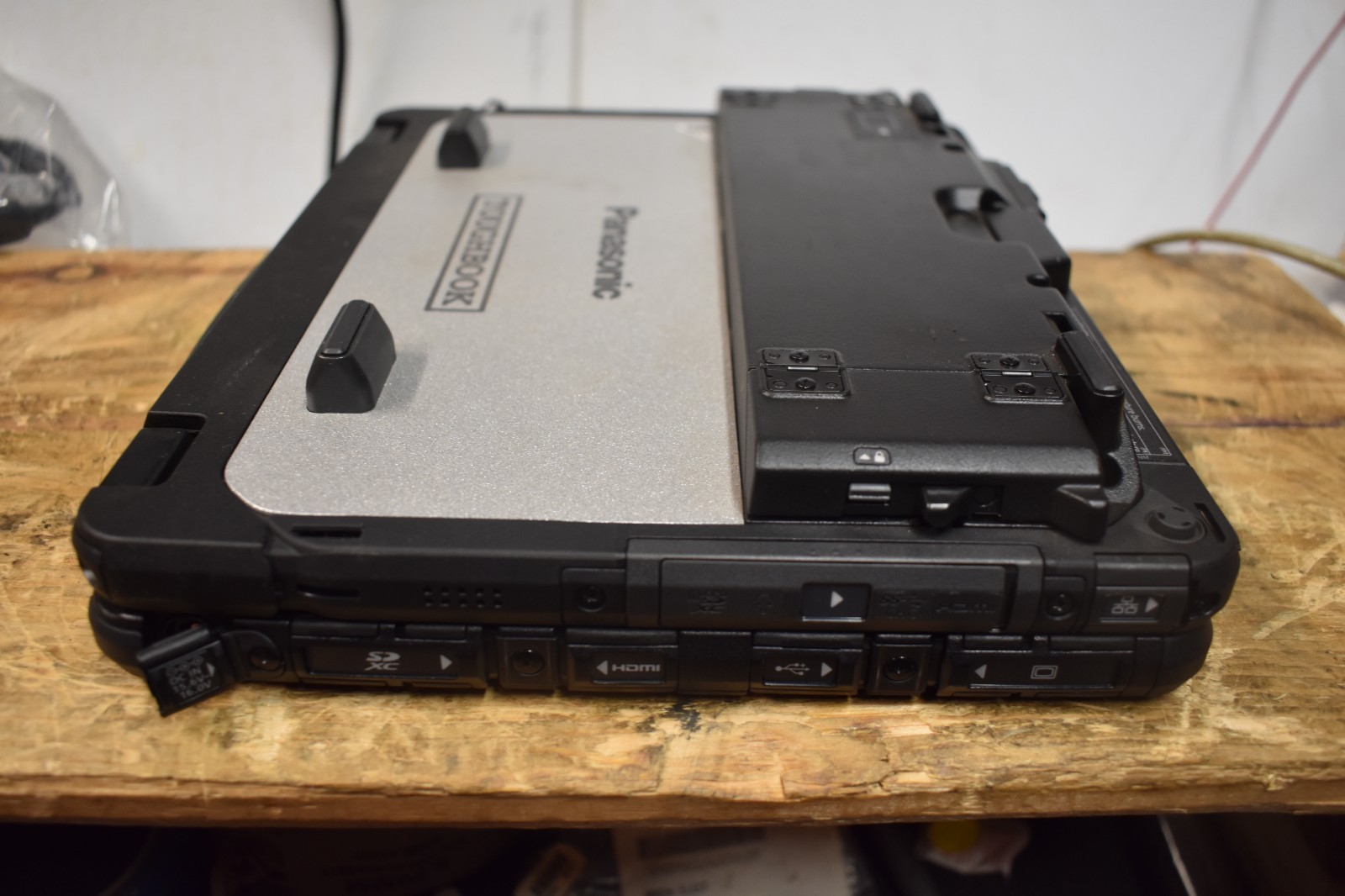 Panasonic Toughbook CF-20 1.6 GHz Core i5-7Y57 @ 1.2GHz 8GB 512GB Win10 Hours 0