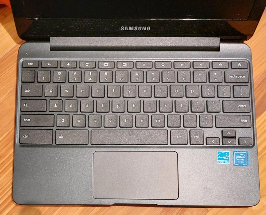 Samsung XE500C13-K02US Chromebook 4GB Ram 16GB SSD 11.6-Inch Laptop – Black