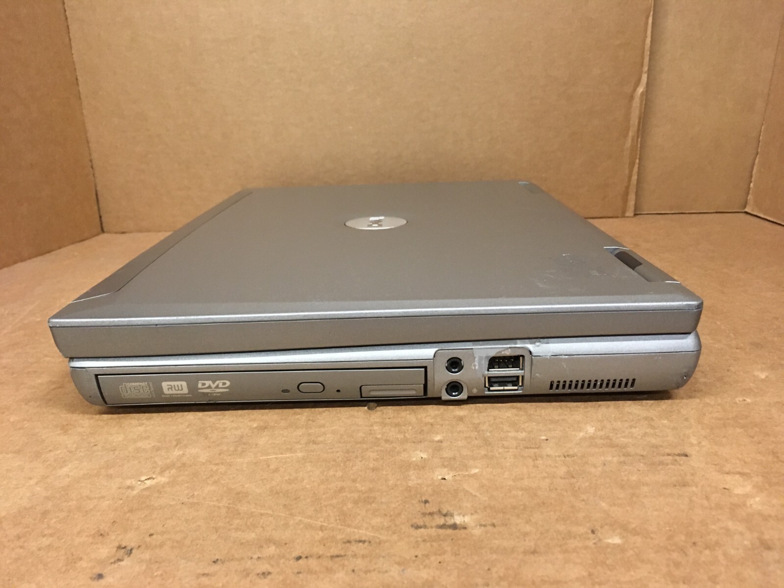 Dell Latitude D810 Laptop 1.73GHz 1GB RAM 80GB HDD ATI Radeon X600 Windows XP
