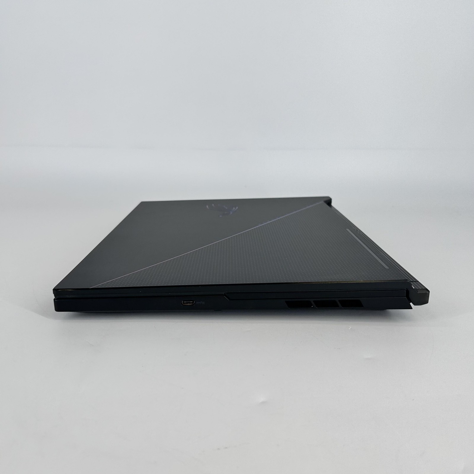 Asus ROG Zephyrus Duo 16 GX650 QHD+ 2.5 GHz Ryzen 9 7945HX 64GB 2TB SSD RTX 4090