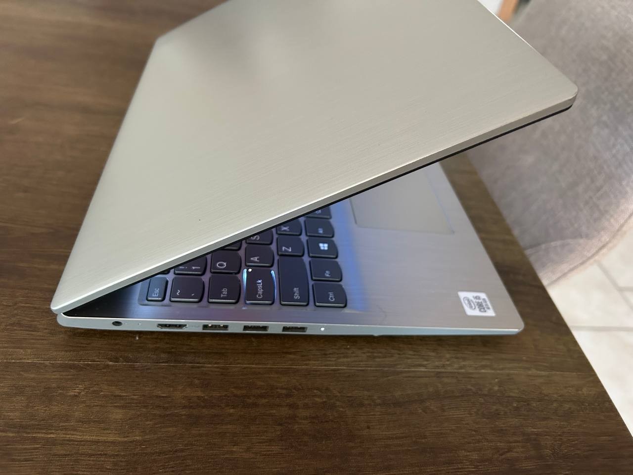 Lenovo IdeaPad 3 15IIL05 i5-1035G1 12GB RAM 256GB SSD 15.6″ Win 11 – A