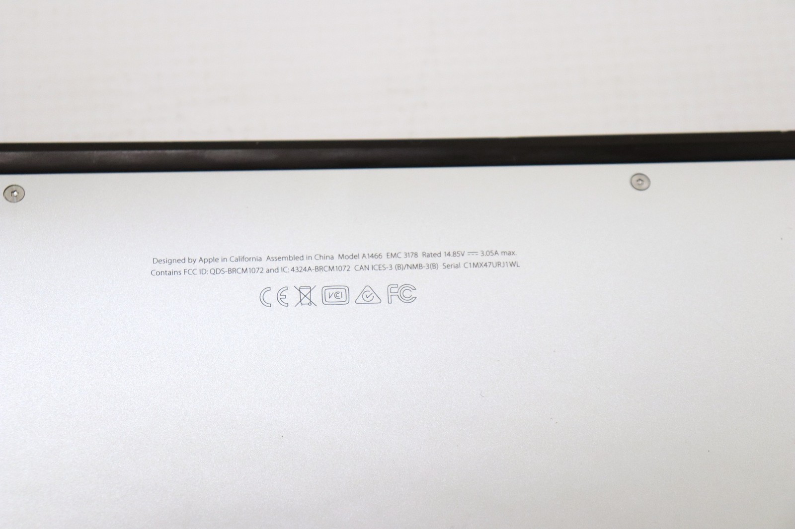 Apple MacBook Air A1466 13″ Intel Core i5-5350U 8GB 256GB NVME MacOS