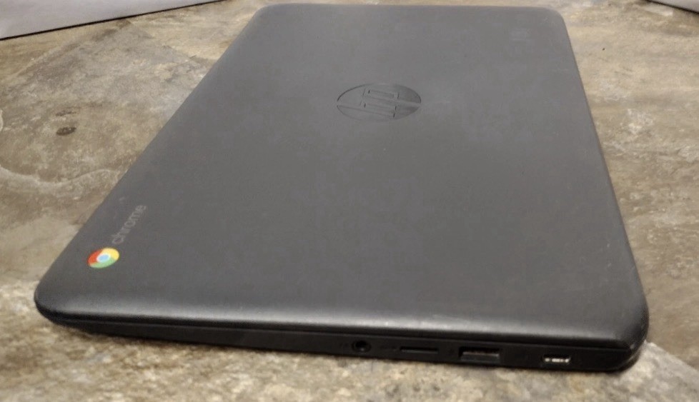 HP Chromebook 11 G6 EE 11.6″ Screen Intel Celeron CPU 4GB RAM 16GB ChromeOS
