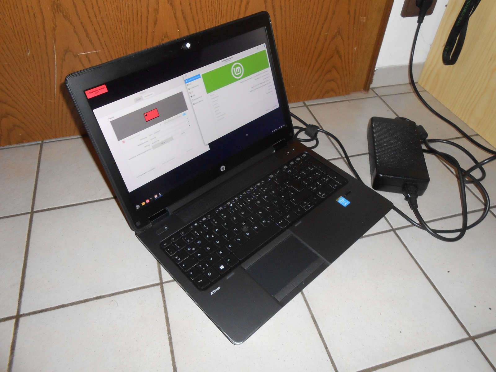 HP ZBook 15 G2 i7-4710MQ 24GB 256GB SSD FullHD nVidia Quadro K1100M Linux Mint