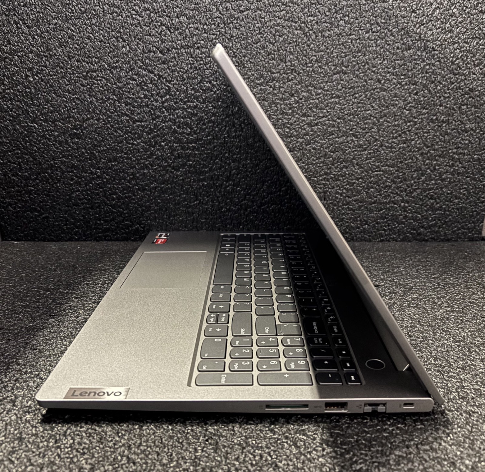 Lenovo Thinkbook 15 G3 ACL 15.6″ AMD Ryzen 5 5500U | 256GB SSD | 20GB RAM | W11P
