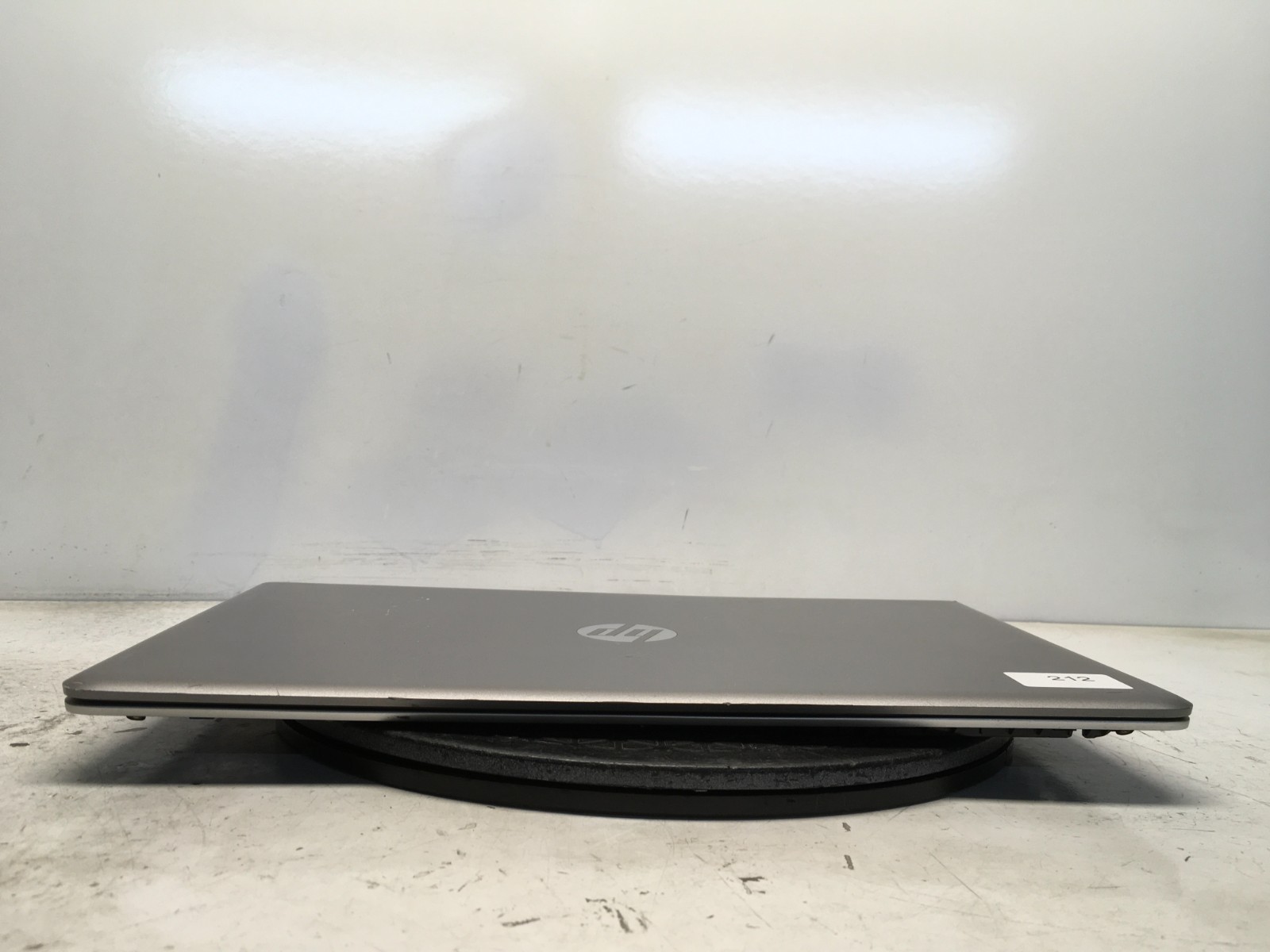 HP Pavilion Intel i5 7th Gen No RAM NO HDD