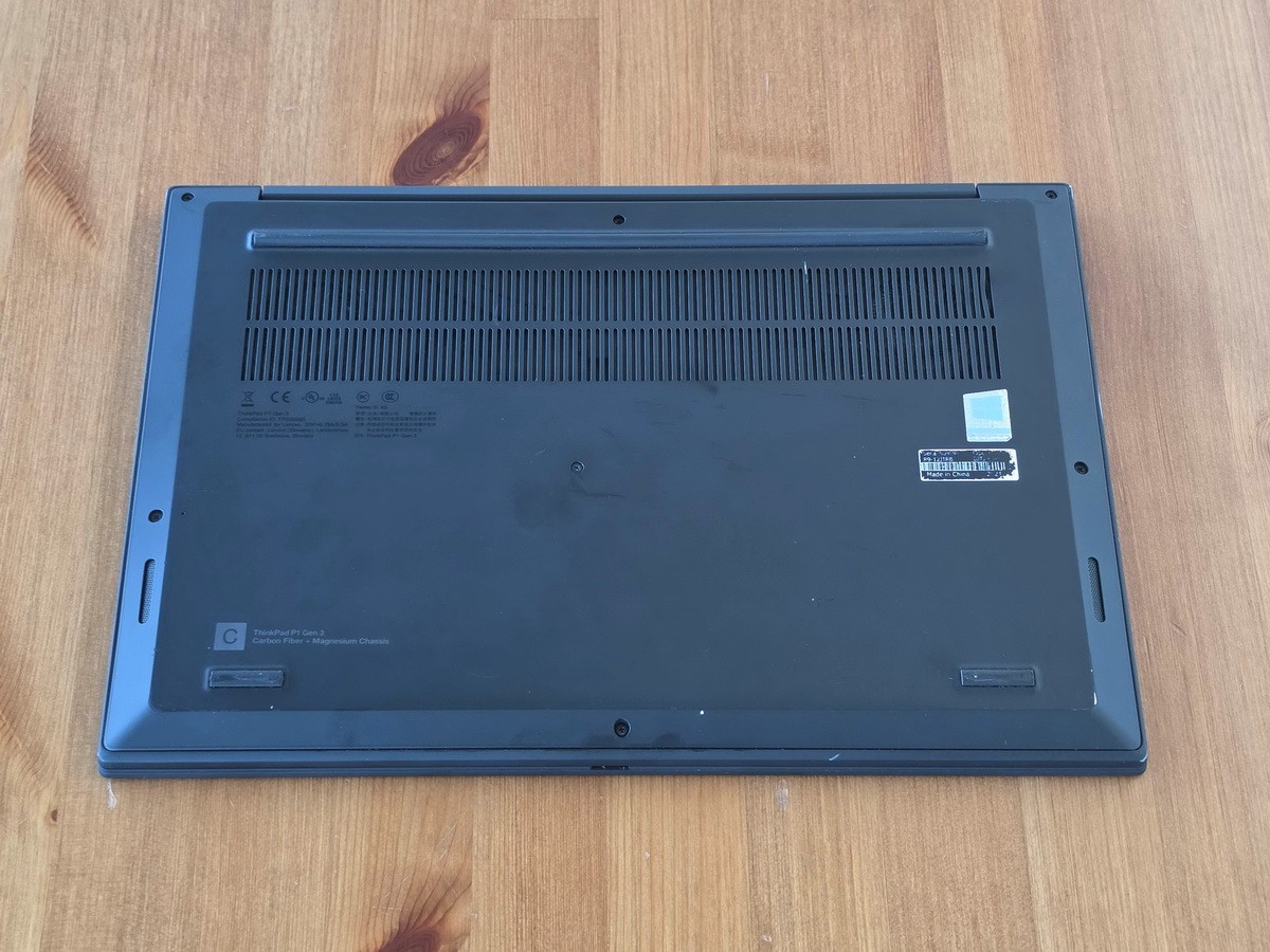 Lenovo ThinkPad P1 Gen 3 i9-10885H 16GB 15″ 4K HDR 3840×2160 OLED NVIDIA T2000