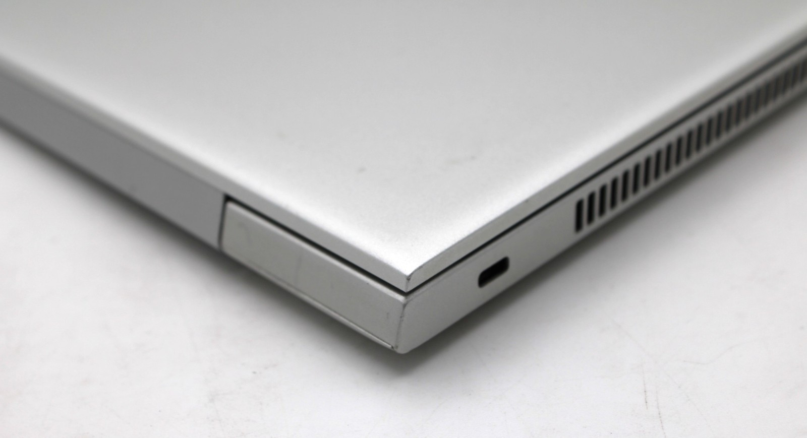 HP EliteBook 840 G5 i5-8350U@1.7GHz 16GB DDR4 NO STORAGE/OS *USED/TESTED*