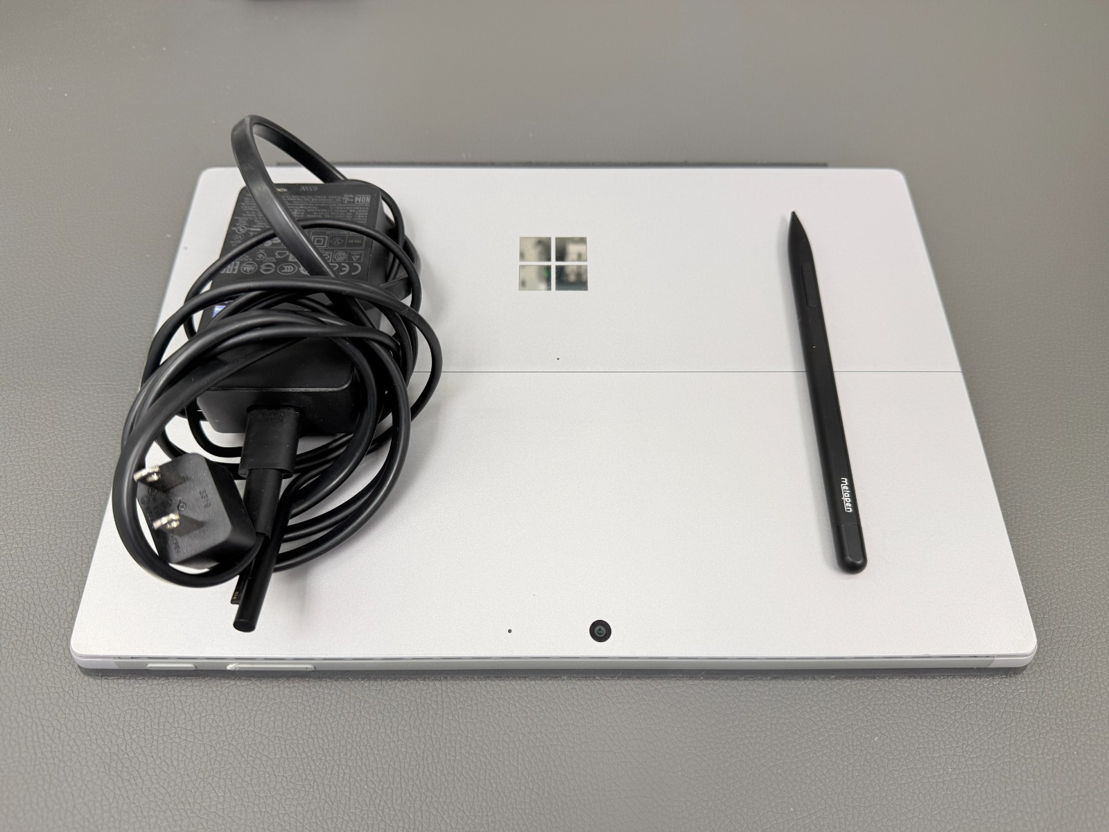 Microsoft Surface Pro 7 12.3″ i5-1035G4 1.1GHz 8GB RAM 128GB SSD W Keyboard+Pen