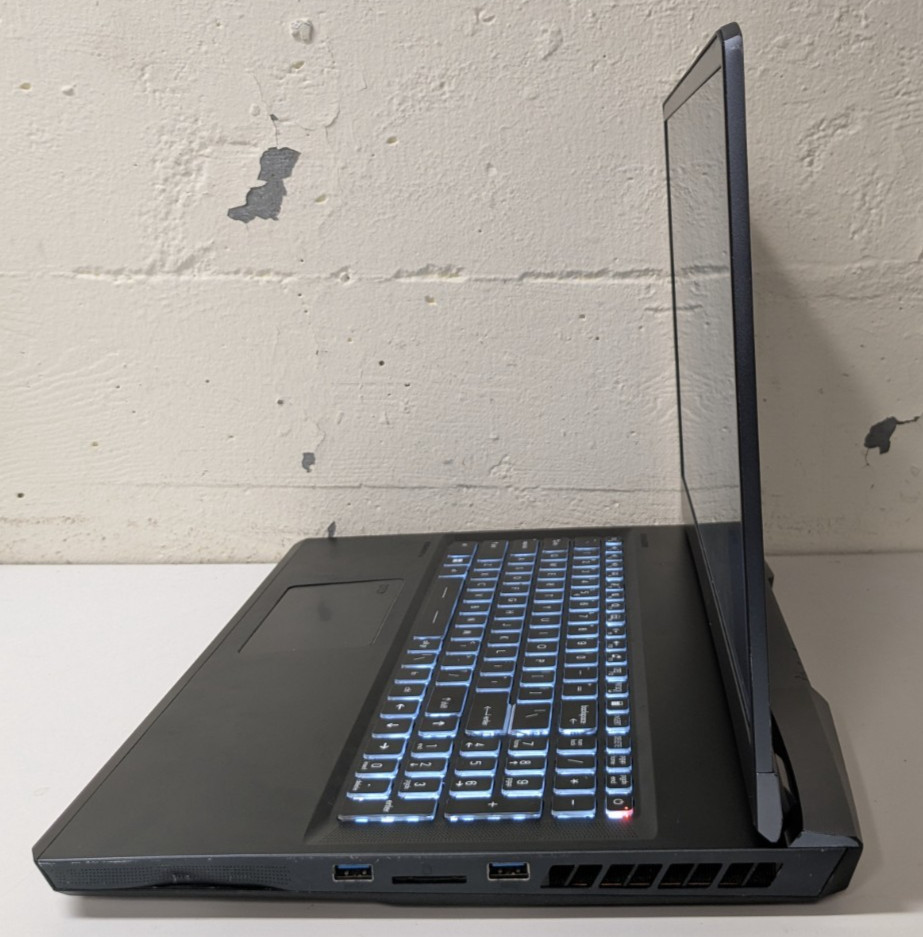 MSI MS-17K3 WE76 11UM 17.3″ Intel i9-11980HK 64GB DDR4 RTX A5000 1TB SSD W11P