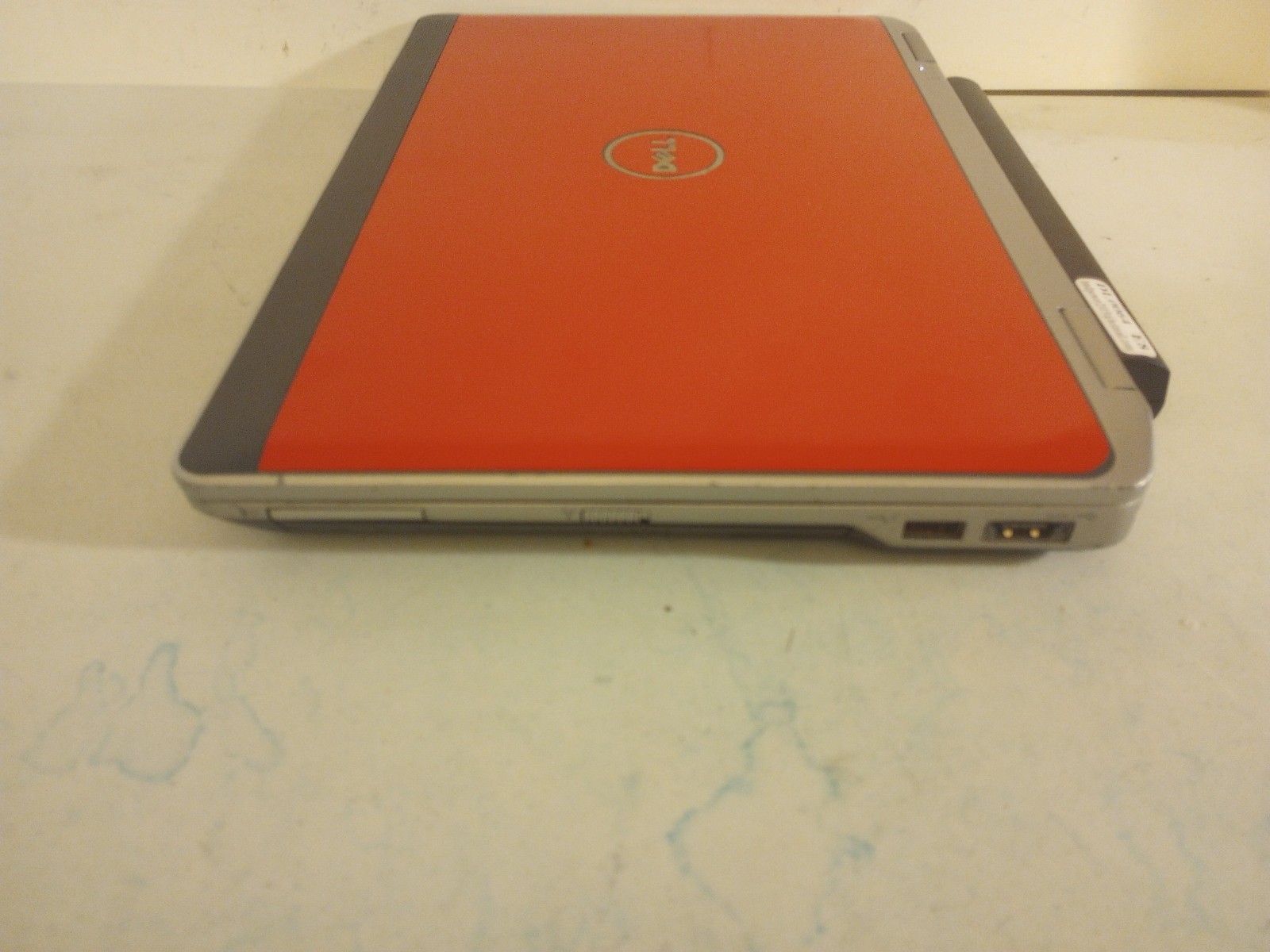 LIGHT GAMING ORANGE DELL i5 3.00GHz,8GB,320GB HDD,DVDRW,WIN11 PRO,CHARGER,CAM