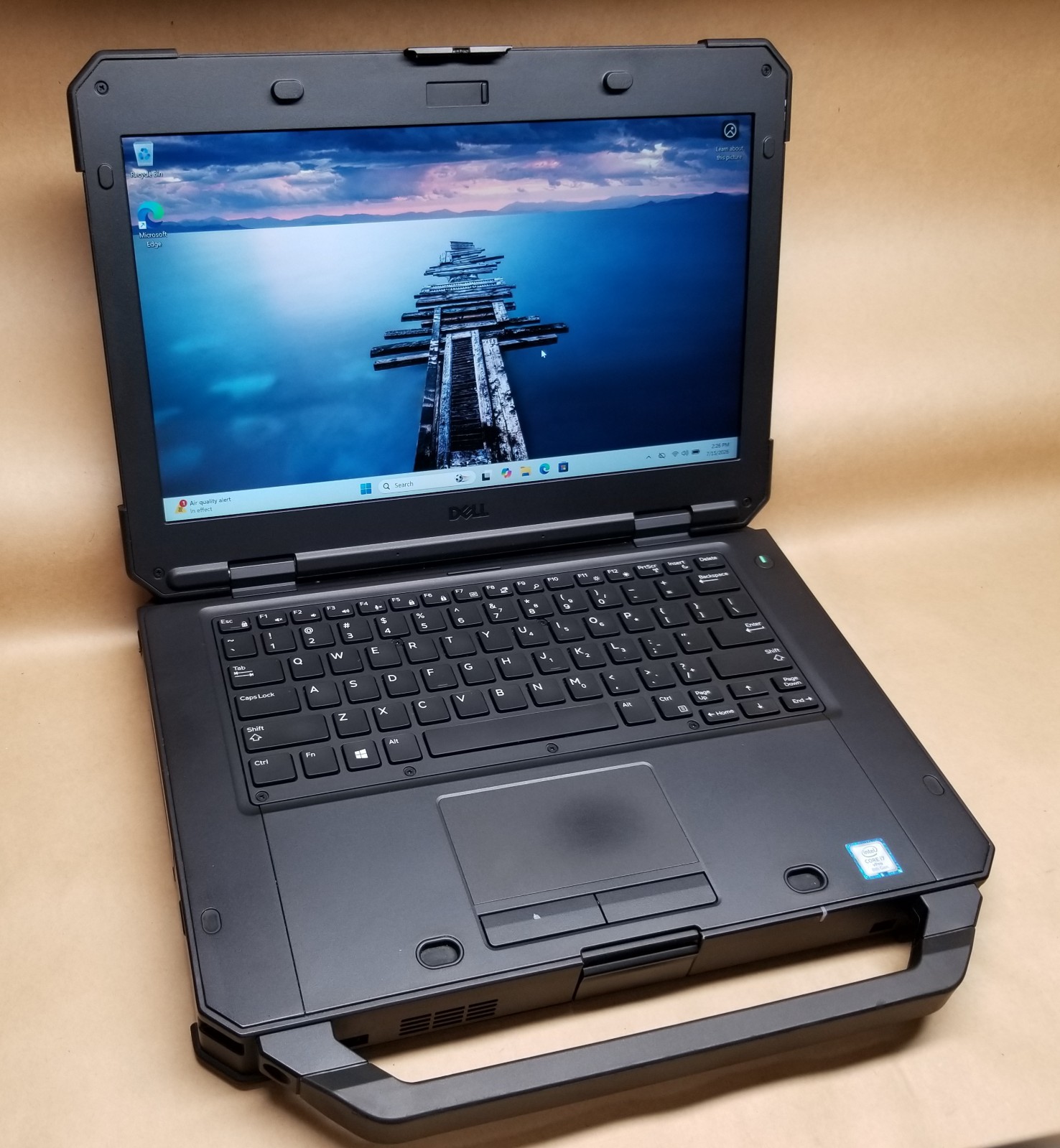 Dell Latitude 5424 Rugged i7-8650U 16GB RAM 250GB SSD RADEON RX 540 WIN 11 2XBAT