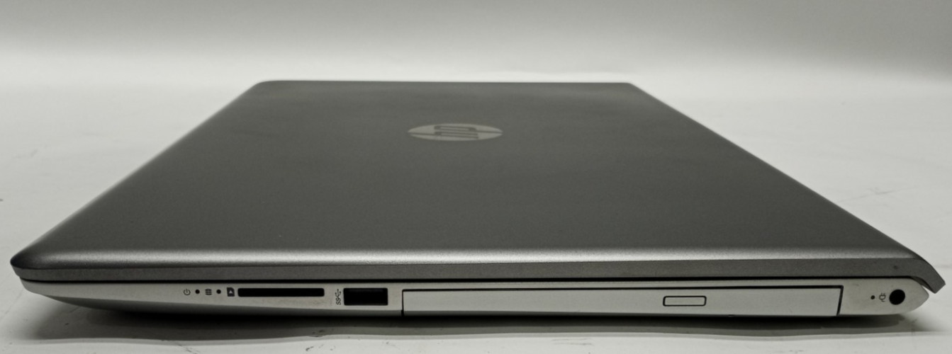 HP Pavilion 17-ar0xx 17.3″ AMD A10-9620P@2.80GHz 8GB RAM No HDD No OS +MC653*!