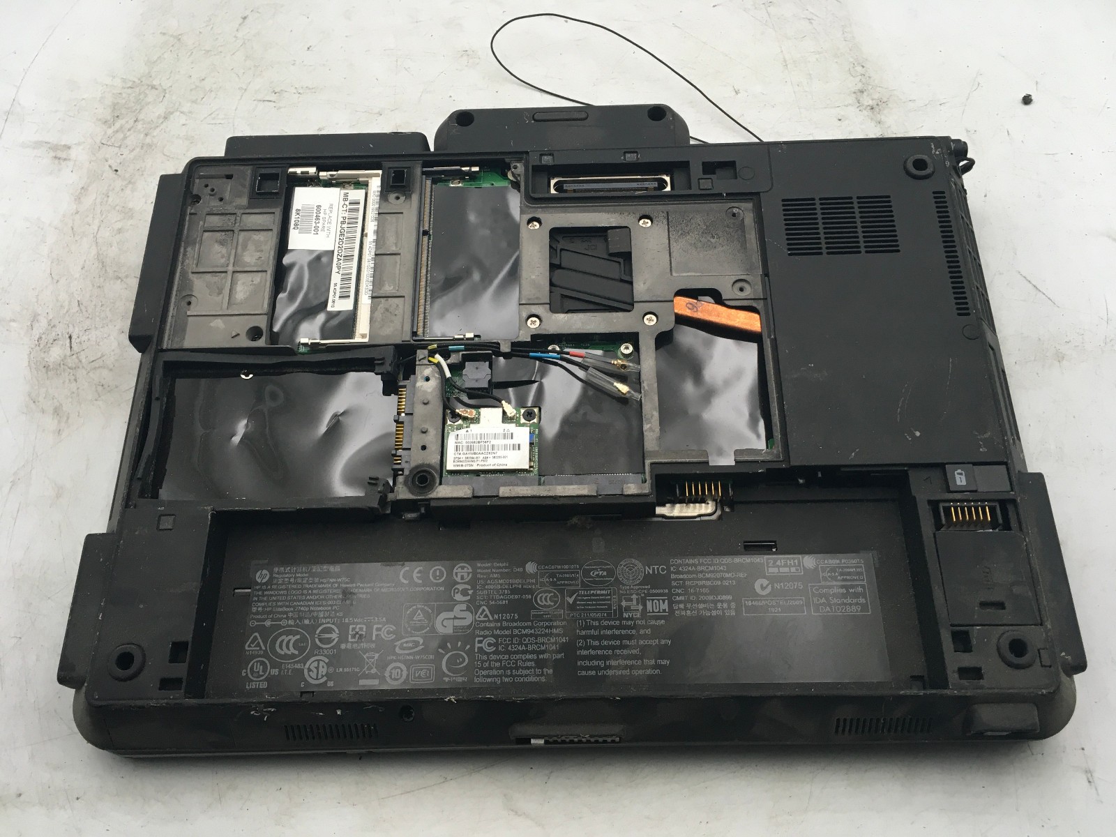 HP ELITEBOOK 2740P – FOR PARTS/BIOS LOCK – INTEL i5-540M – NO RAM – READ – BB