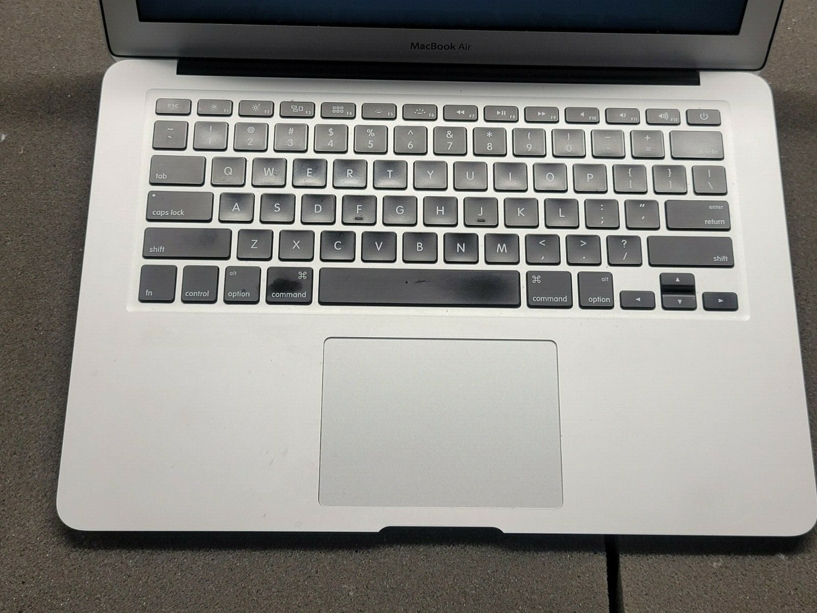 Apple MacBook Air w/ i5 1.8GHz 8Gb Ram 250Gb HDD **Read Description**