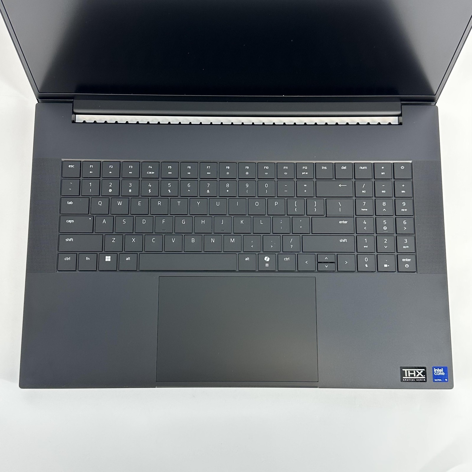 Razer Blade 18 240Hz UHD+ 2025 2.7 GHz Ultra 9 275HX 64GB 2TB/1TB RTX 5070 Ti