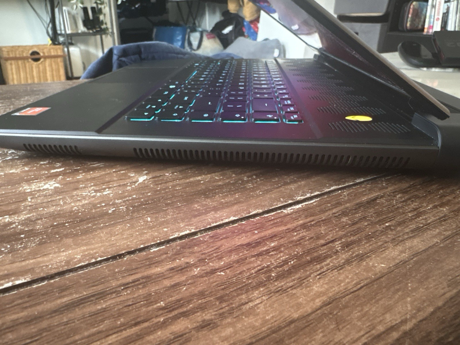 Alienware m16 Ryzen 9 7845HX RTX 4070 16GB RAM 1TB SSD