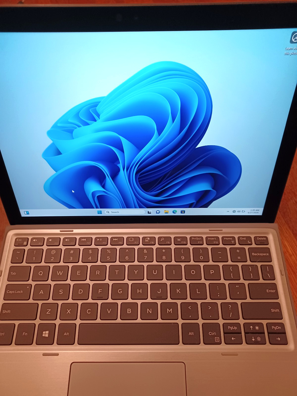 Dell Latitude 7200 2-in-1 i7-8665U 16GB RAM 512GB SSD. No AC Adapter
