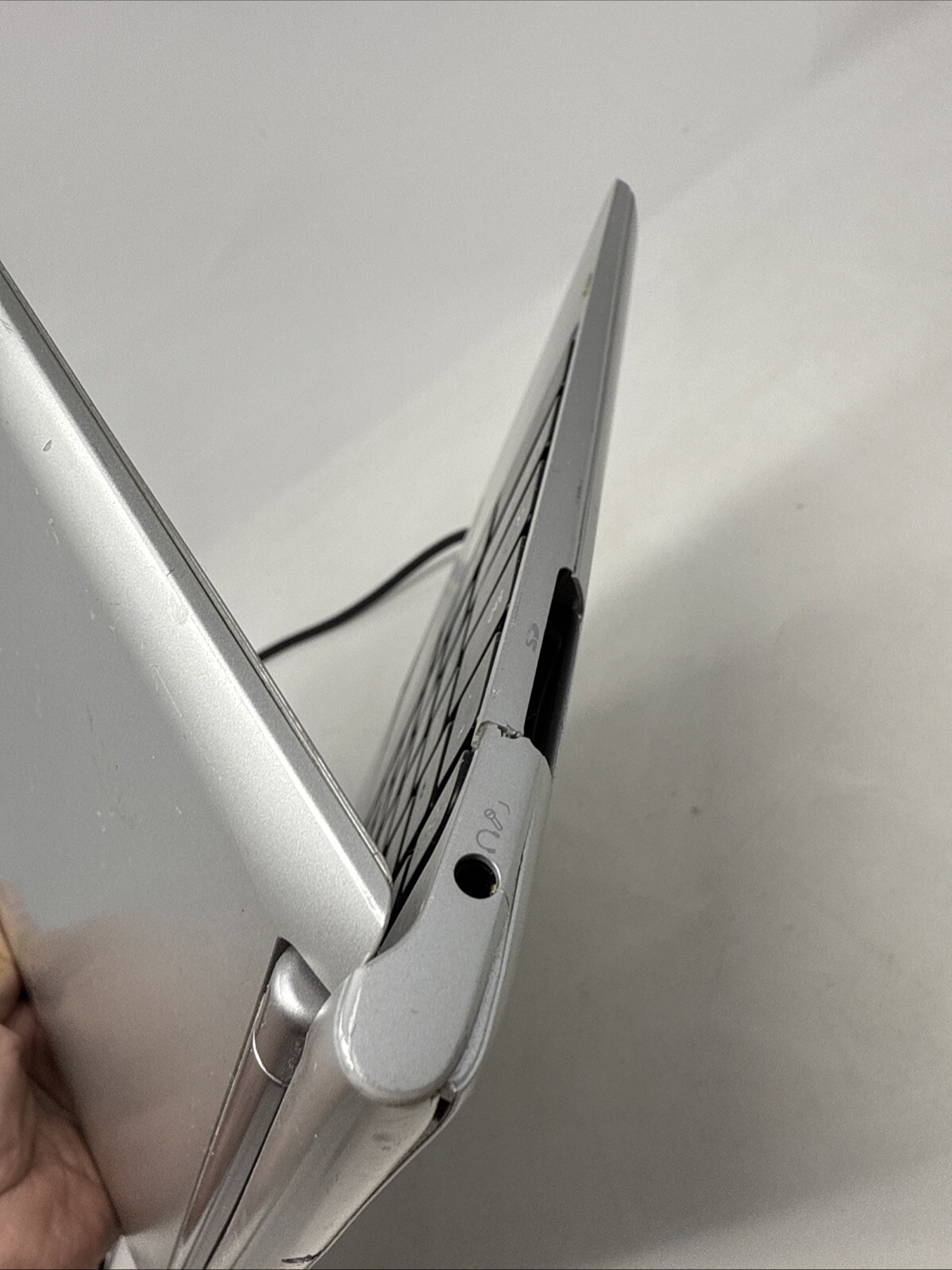 Samsung Chrome Notebook Model XE303C12 + PS – For Parts – Bad Display – AS IS