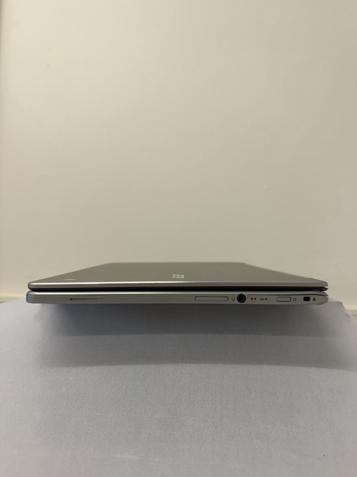 Acer Chromebook R13 CB5-312T-K829 Laptop – Good Screen-MediaTek MT8173-Read Des