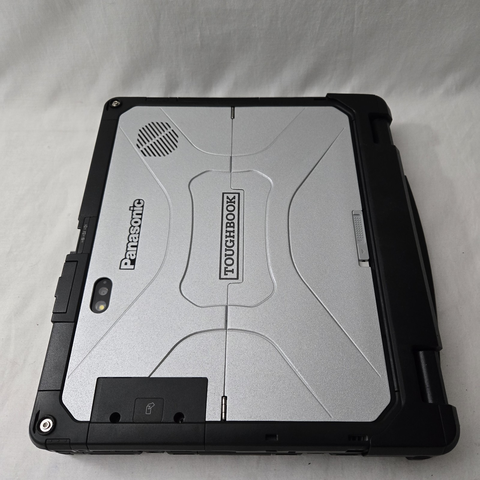 Panasonic Toughbook CF-33 i5-7300U 2.60GHz 256GB SSD 8GB Ram 4G – GPS – Grade B+