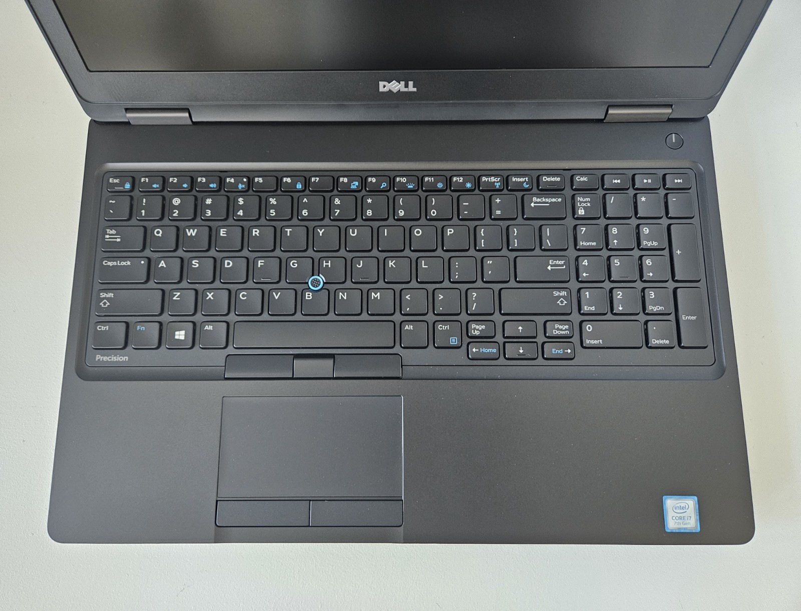 Dell Precision 3520 i7-7700HQ 2.8GHz 16GB 256GB NVMe 15.6″ NVIDIA M620 Win 11Pro