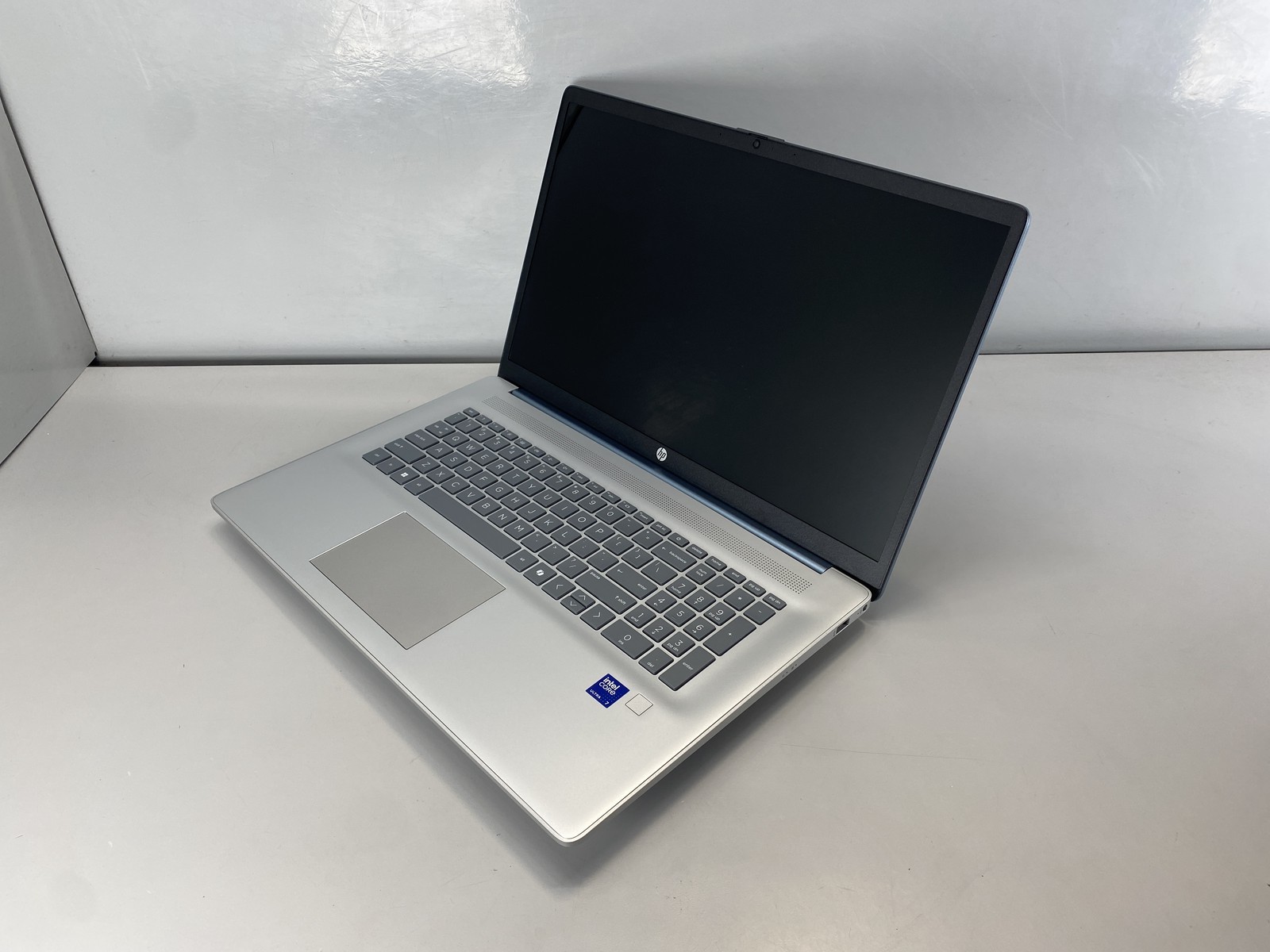 HP Laptop 17-CN5085CL 17.3″ Intel Core Ultra 7 255U 1TB- Blue