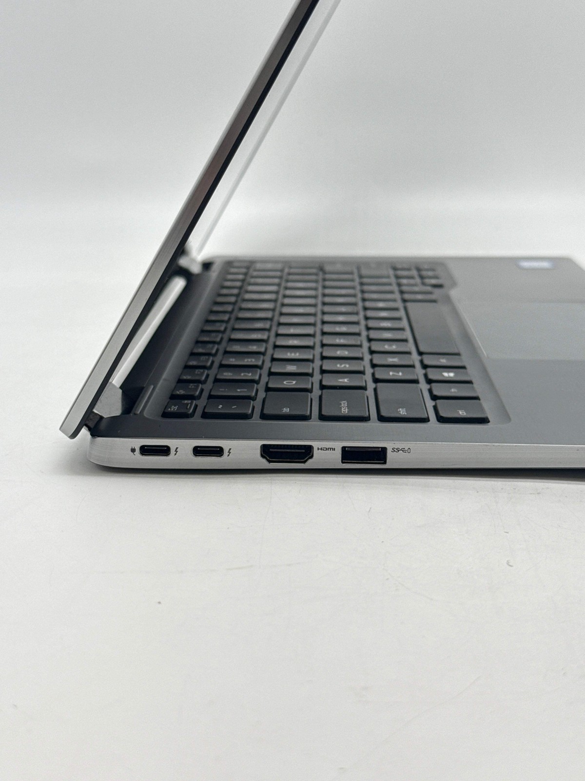 Dell Latitude 7400 2-in-1 Intel Core i5-8365U 8GB RAM 512GB SSD – Used