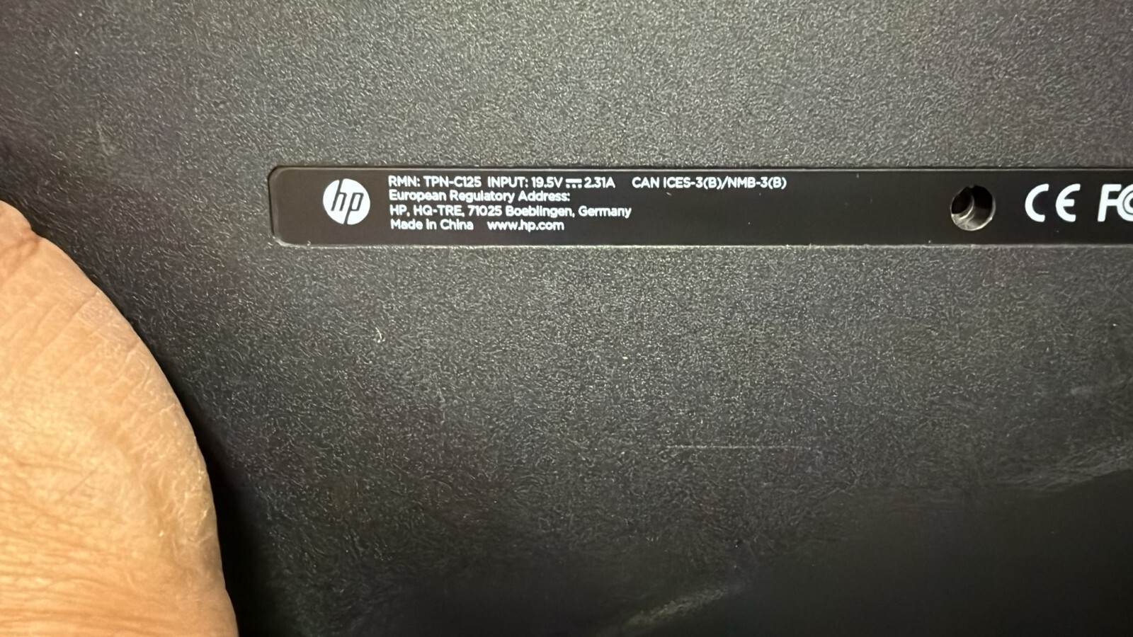 HP TPN-C125 Laptop IntelCore i5-6200U 2.30Ghz 4GB RAM NO HDD & OS Sold for Parts
