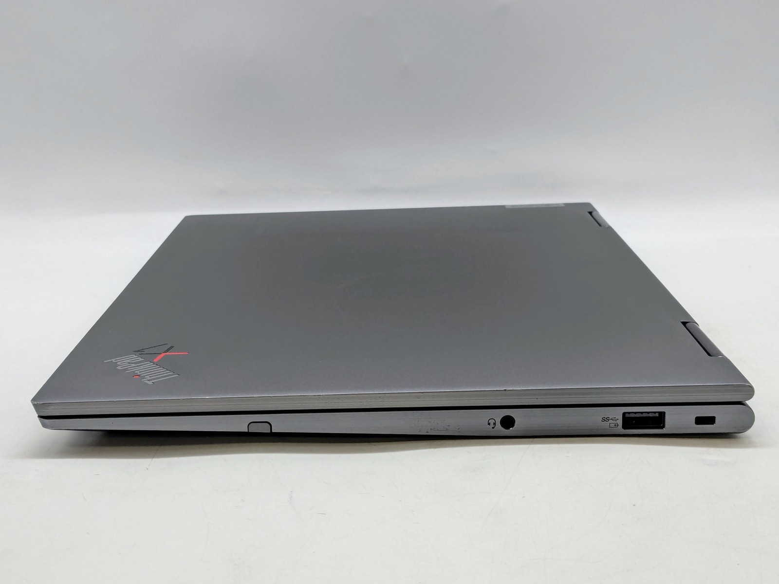 ThinkPad X1 Yoga Gen 6 2-in-1 14″ FHD Touch I5-1135G7 512GB 8GB W11P *READ*