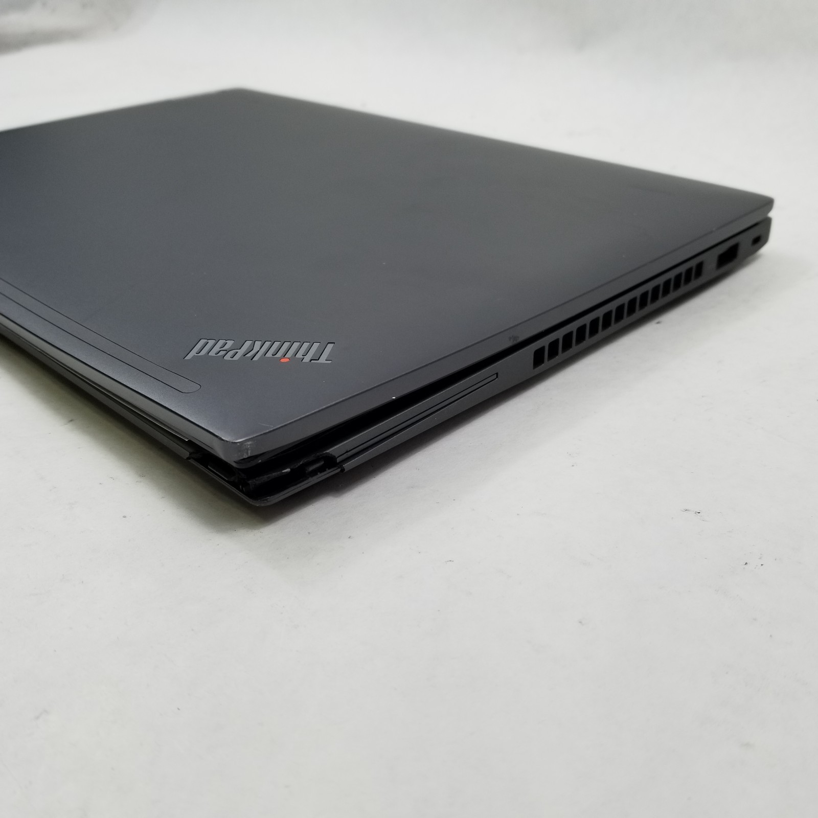 Lenovo ThinkPad T14 Gen 4 FHD Core i5-1335U 1.3 GHz 16GB DDR5 512GB SSD *Read