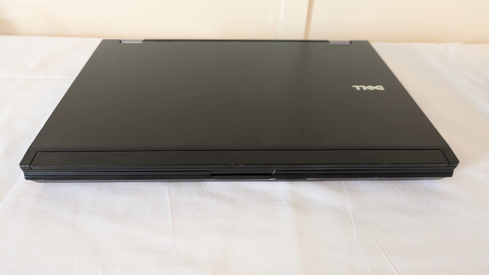 Dell Latitude E6400 Laptop 14″ Intel C2D 2.53GHz 2GB RAM 320GB HDD Windows XP