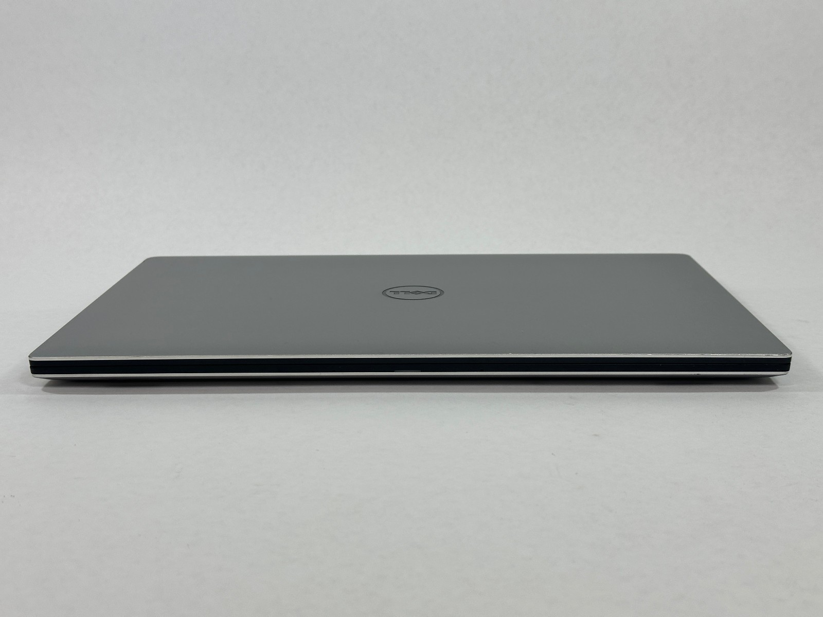 Dell Precision 5520 15.6″ Intel i7-7820HQ 16GB RAM 256GB SSD Win10 Quadro M1200