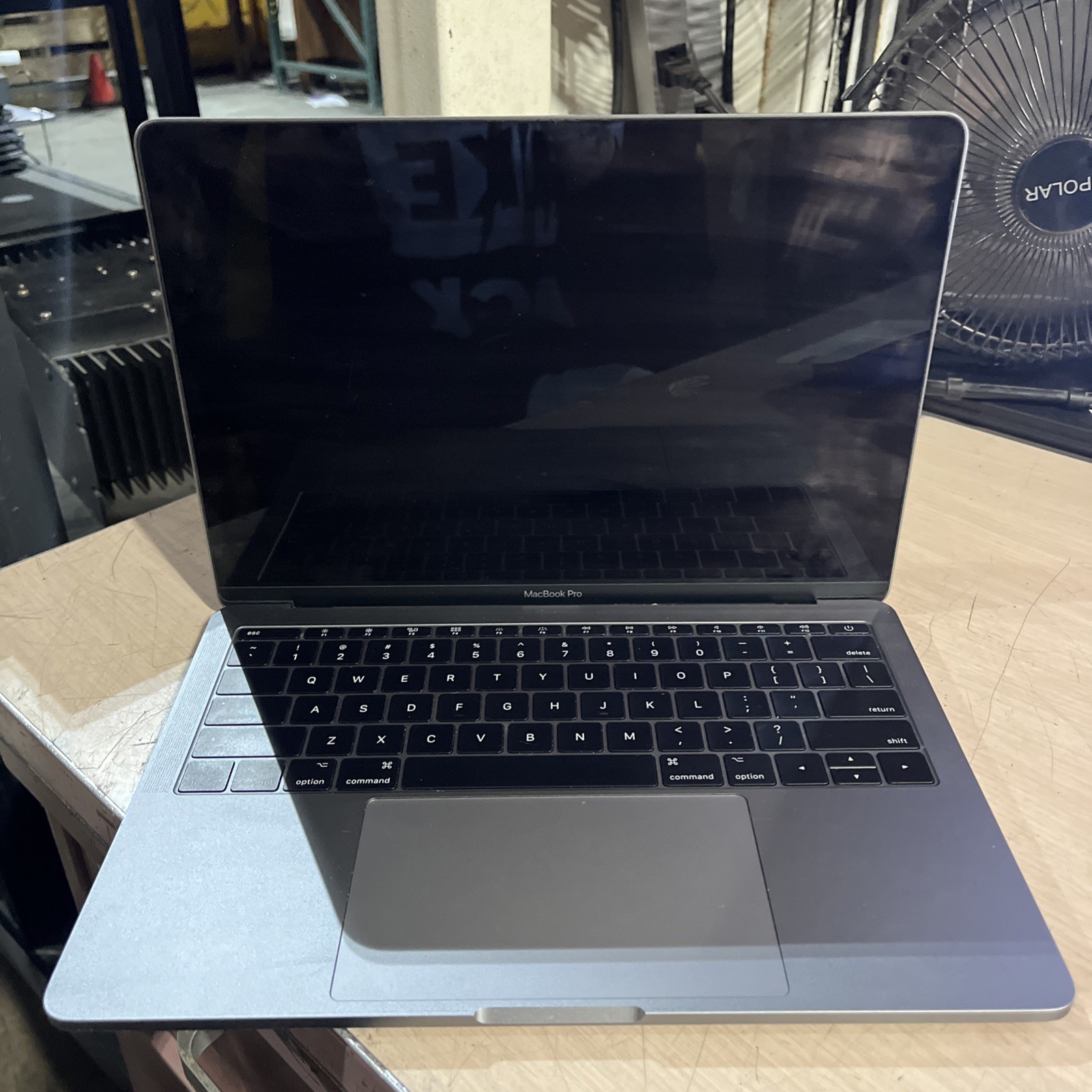 APPLE MACBOOK PRO 13″ MID-2017 CORE I5-7360U 2.3GHZ 8GB RAM NO HD “