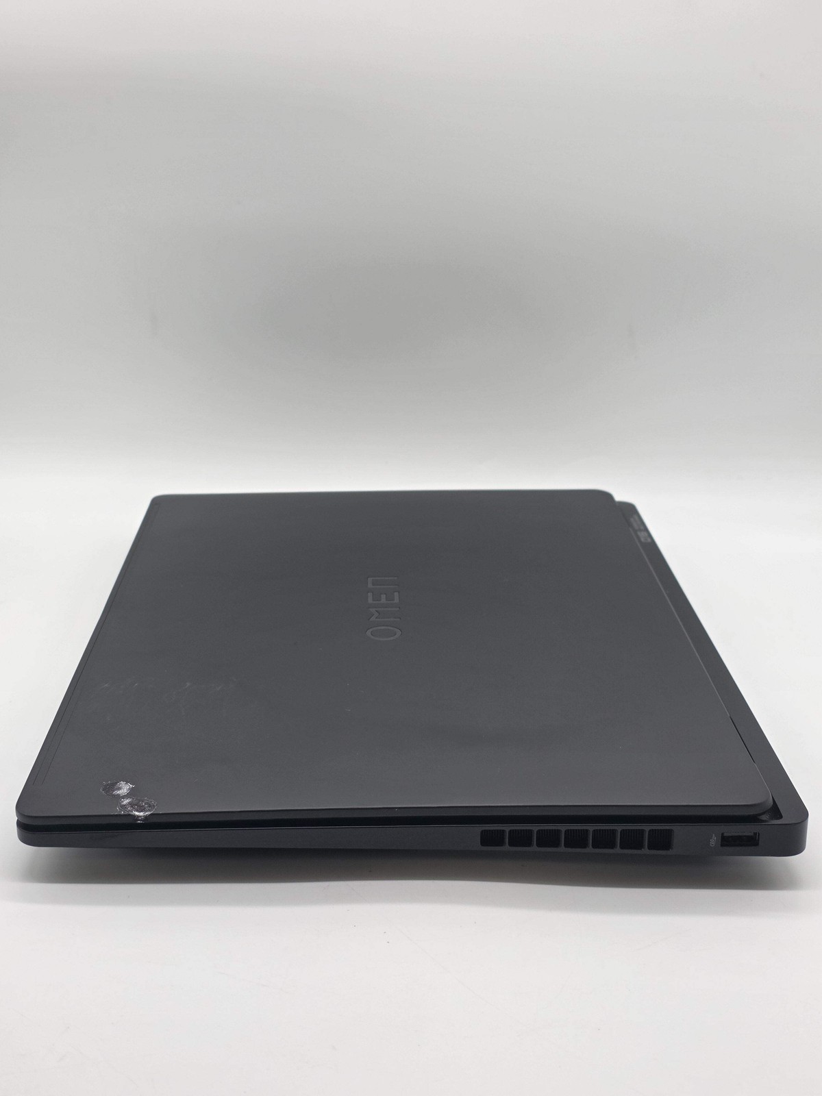 HP OMEN 16″ 16-AH0043DX U9 275HX 2TB RTX 5080 Gaming Laptop Black w/ Charger
