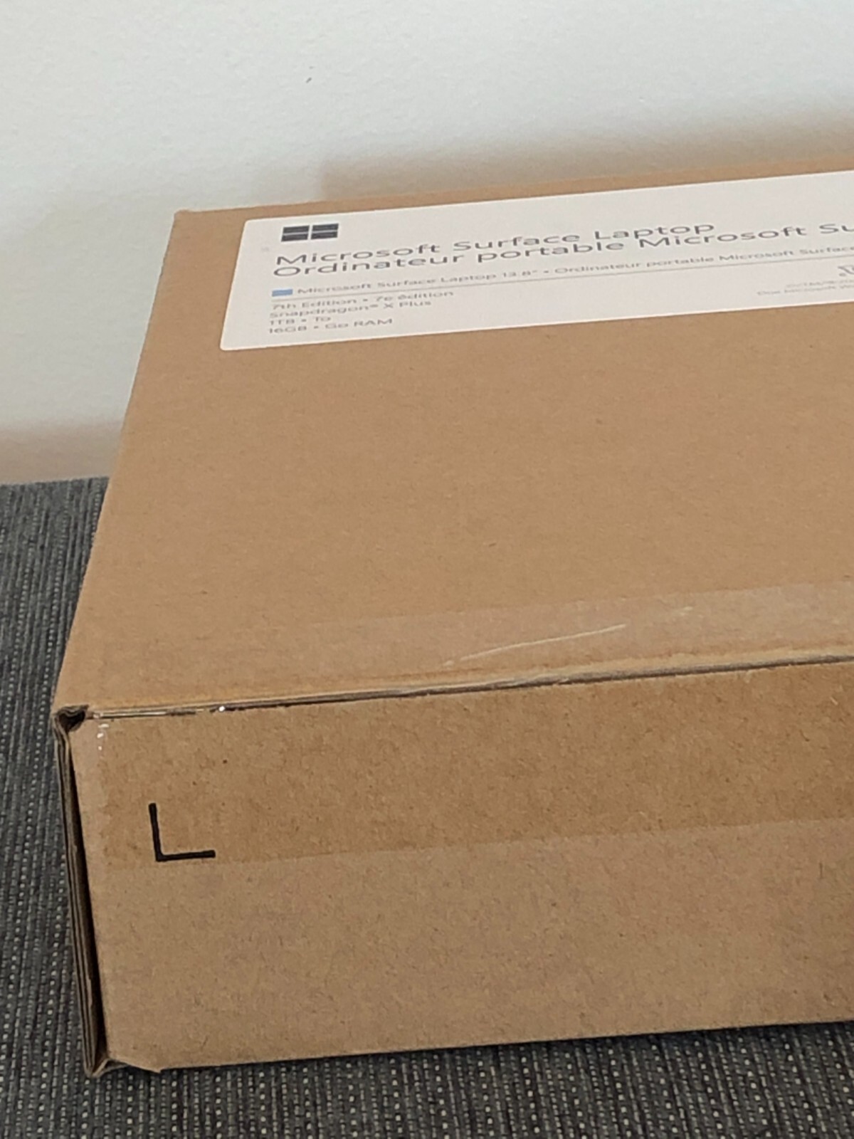 MS Surface EP2-19289 Laptop 13.8″ Snapdragon X Plus Win 11 16GB 1TB NEW