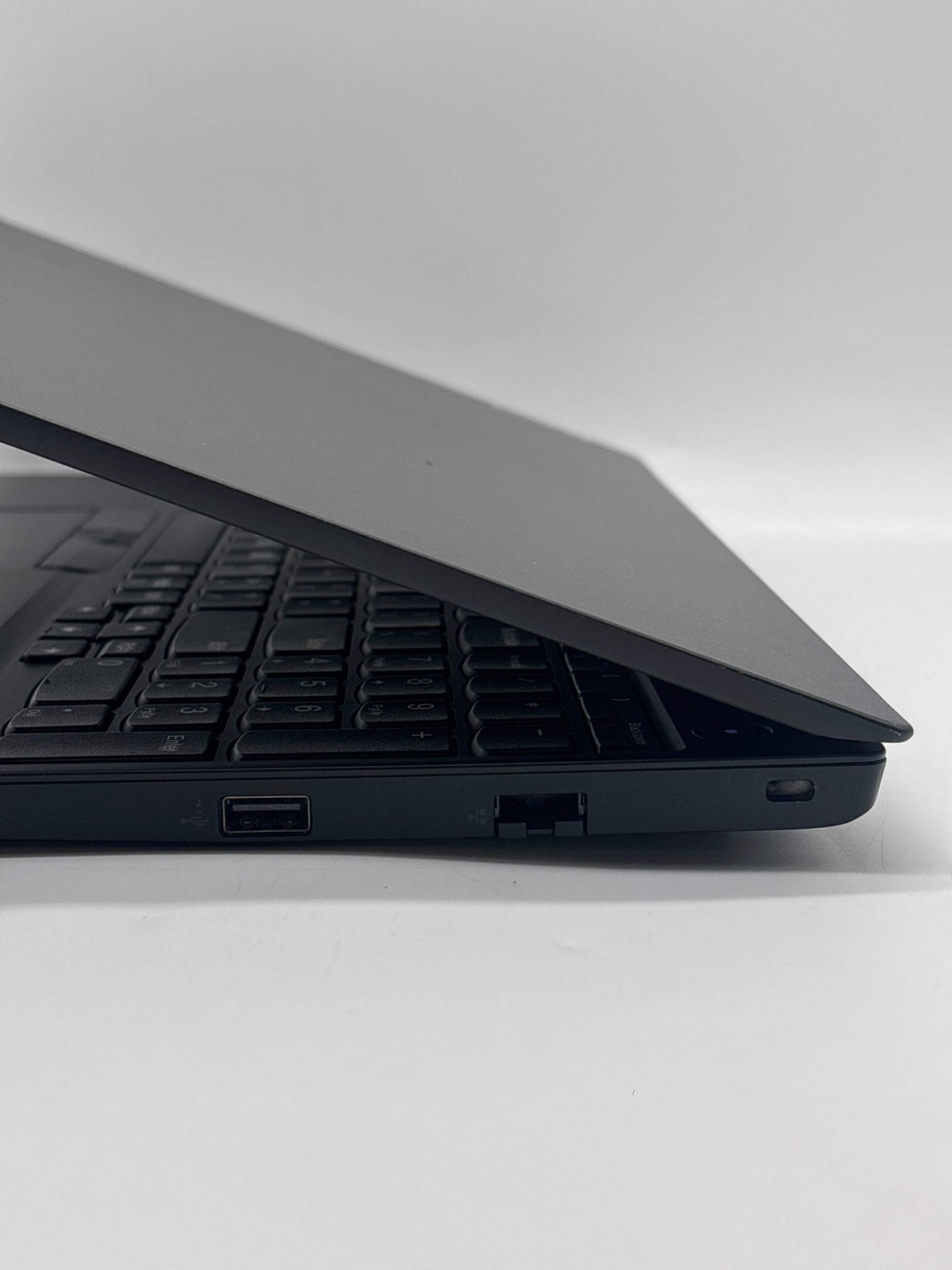 Lenovo ThinkPad E15 Gen 2 15″ AMD Ryzen 7 4700U 16GB RAM 512GB SSD – Used