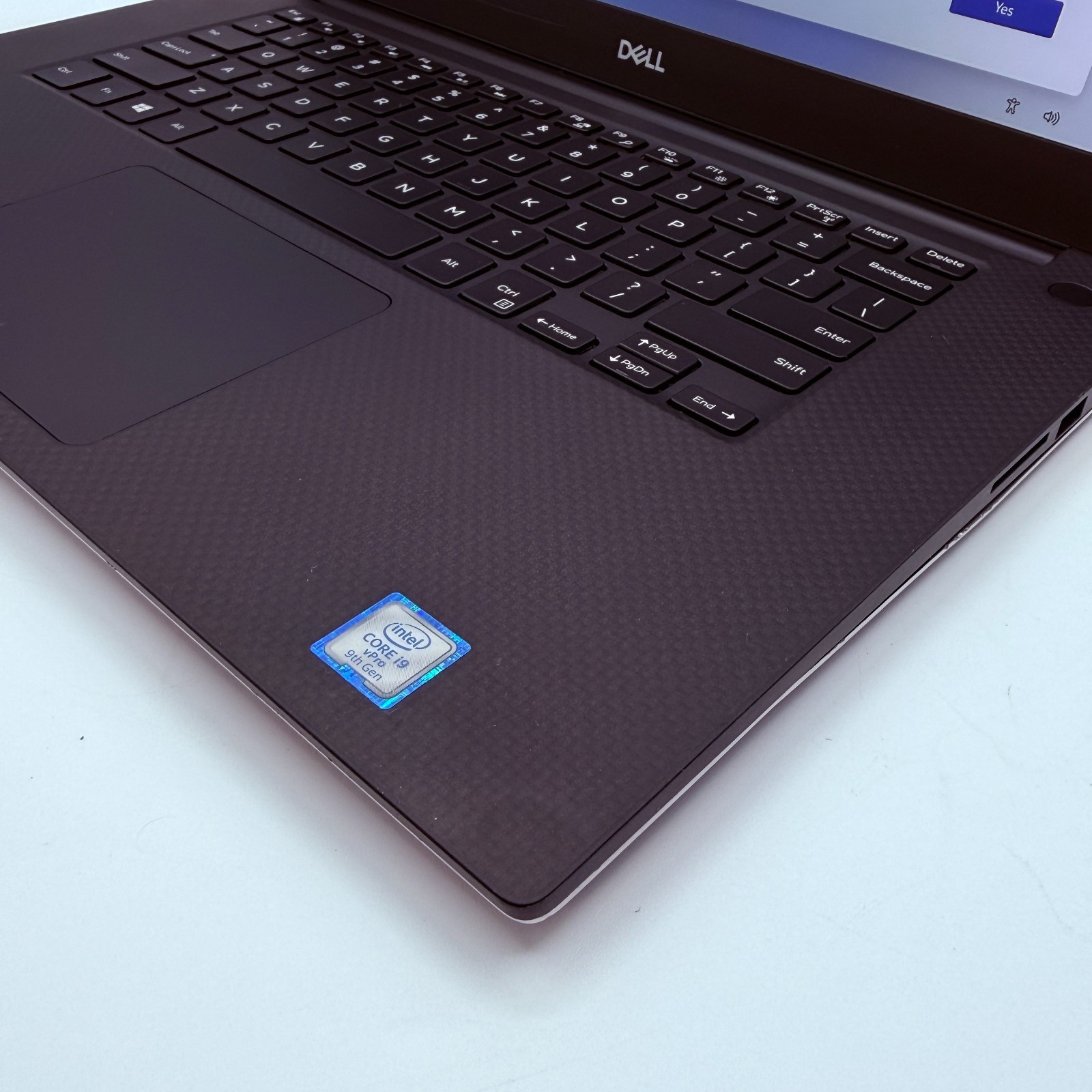 Dell Precision 5540 i9-9880H 16GB RAM 256GB Quadro T2000 Win11 Pro Gaming Laptop