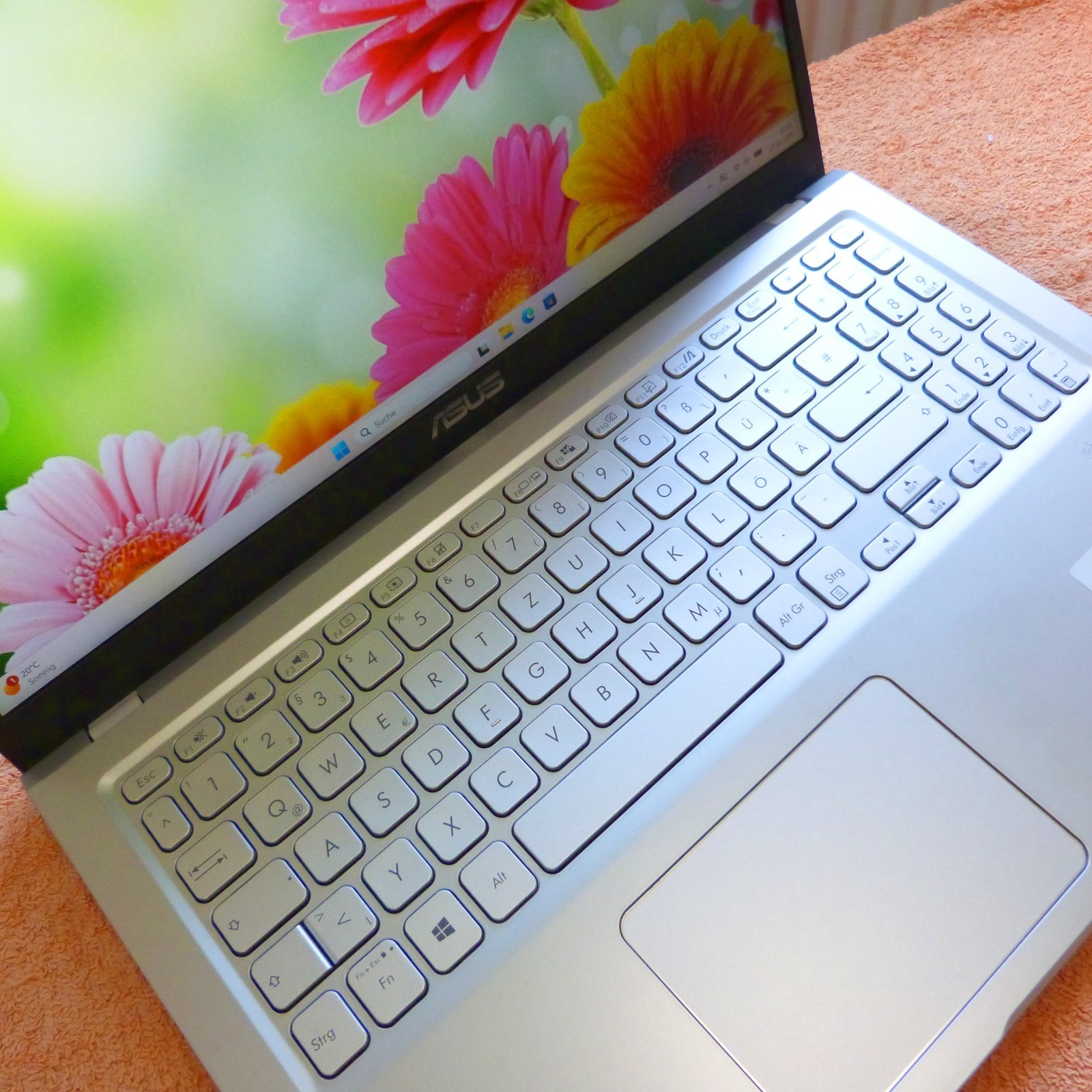 Asus F515 Vivo UltraBook 15 inch FULLHD l 3.00GHz 11GEN Intel I 20GB RAM I SSD