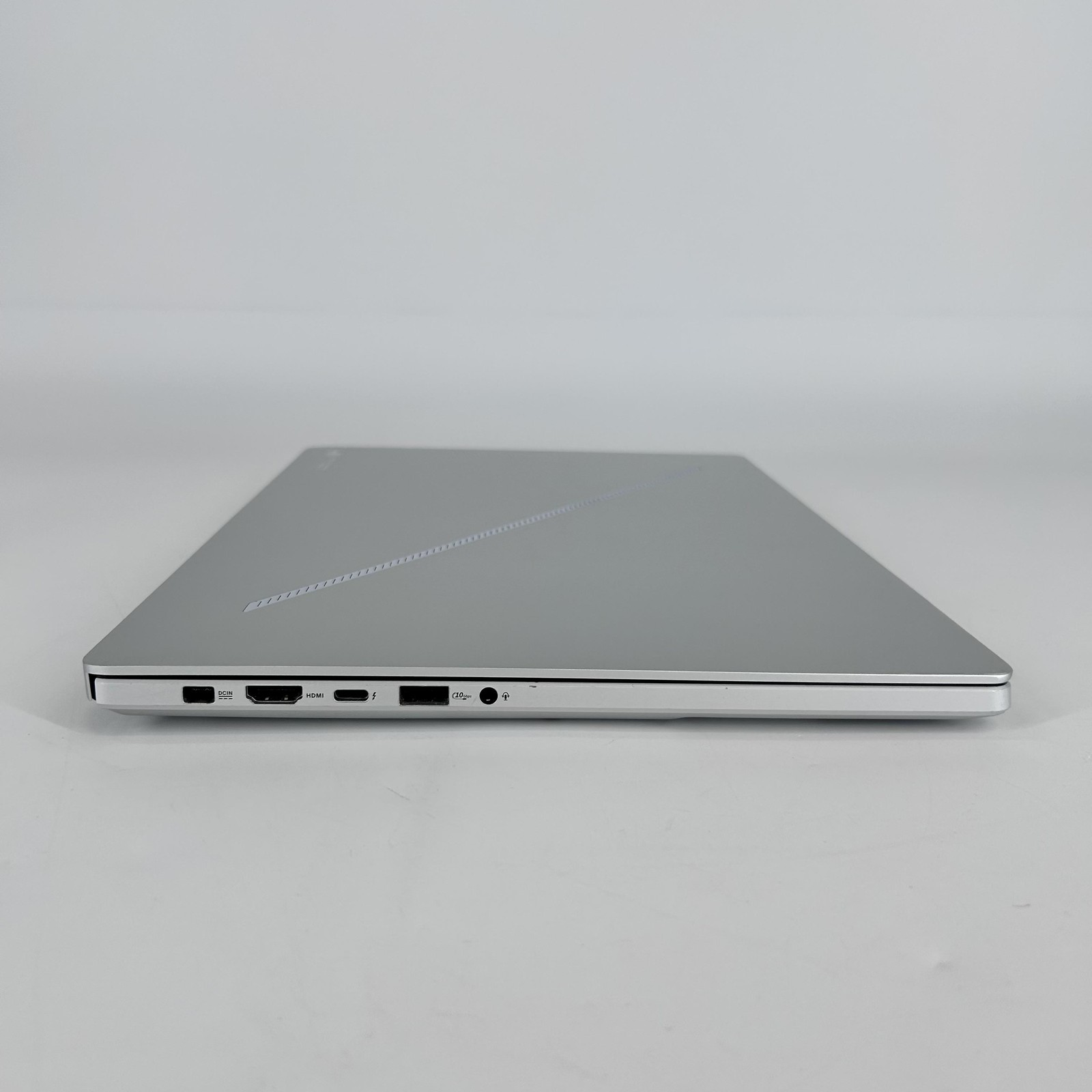 Asus ROG Zephyrus G16 GU605 240Hz QHD+ 2.9 GHz Ultra 9 285H 32GB 2TB RTX 5070 Ti