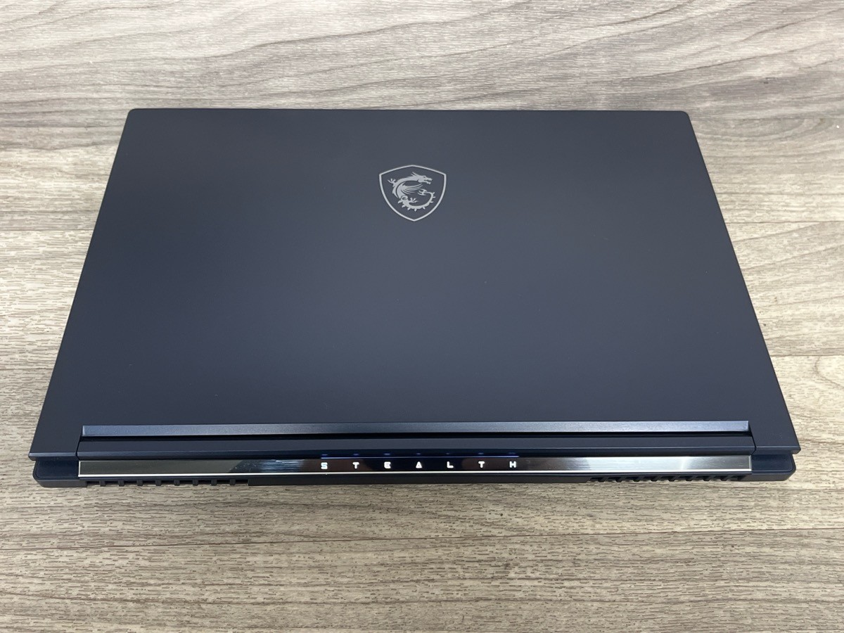 MSI Stealth 16 Studio A13V – Intel i7-13620H – RTX 4070 – 16GB RAM – (A1D027544)