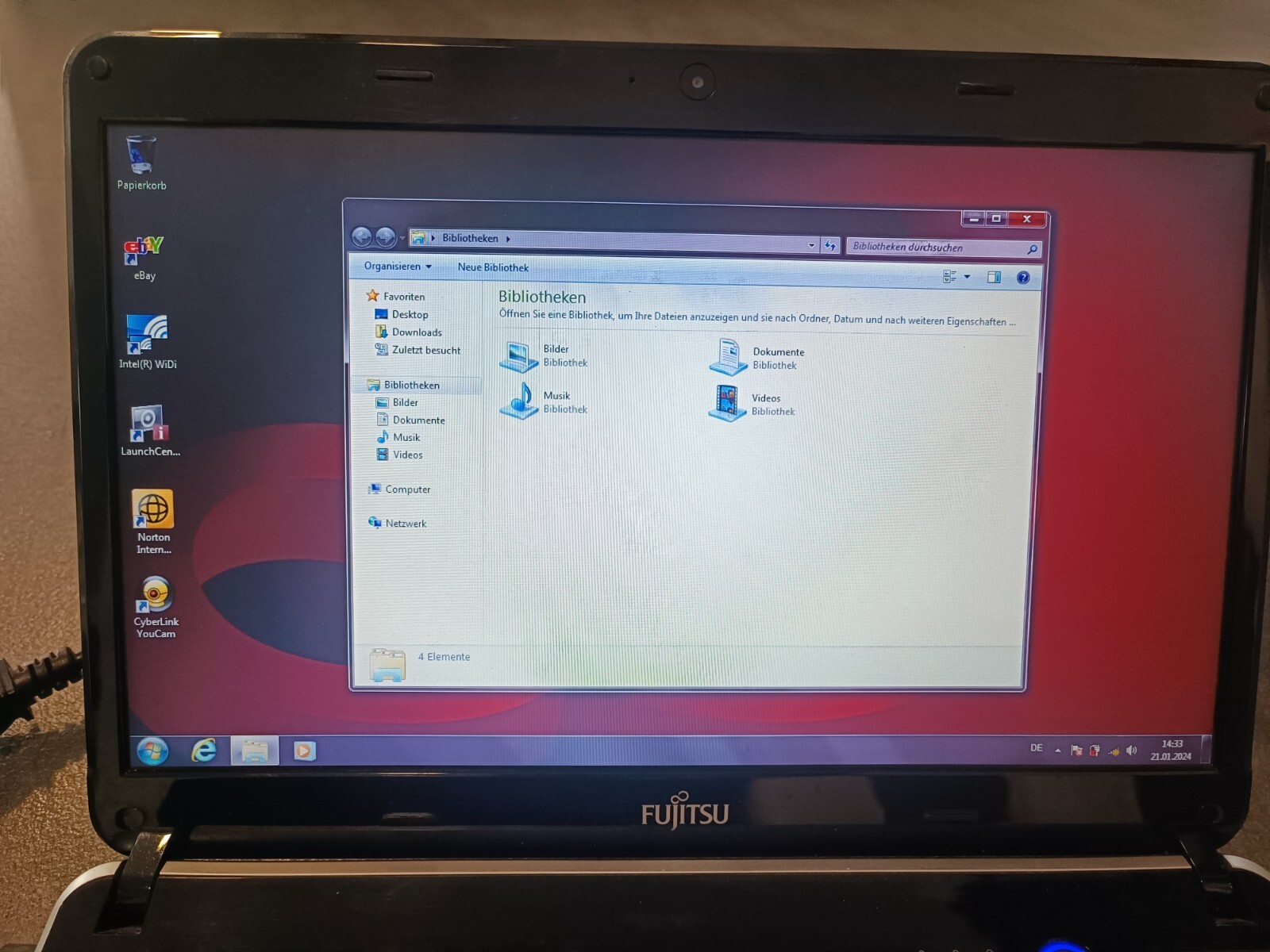 Fujitsu Lifebook Notebook Laptop LH531 i7-2410M 2.3GHz