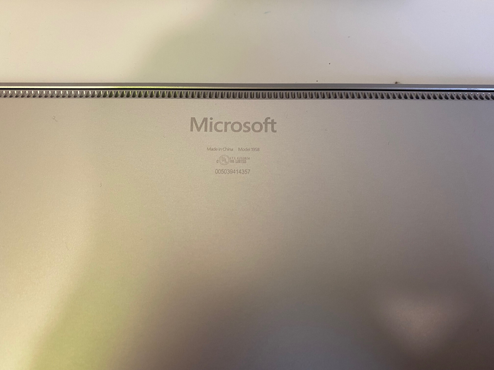 USED Microsoft Surface Laptop 4 13.5 Touch R5-4680U 16GB 256GB Model 1958 Silve