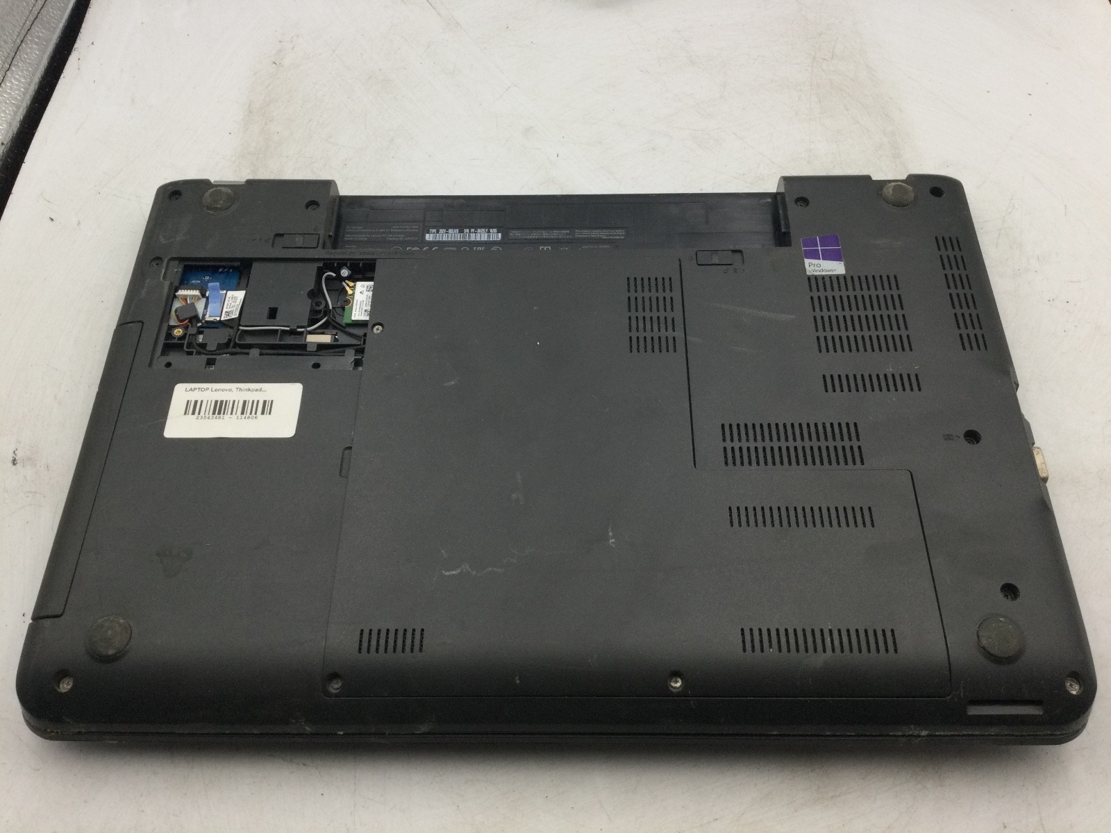 LENOVO THINKPAD E560 – FOR PARTS – INTEL CORE I5 – NO RAM – READ DESCRIPTION -BB
